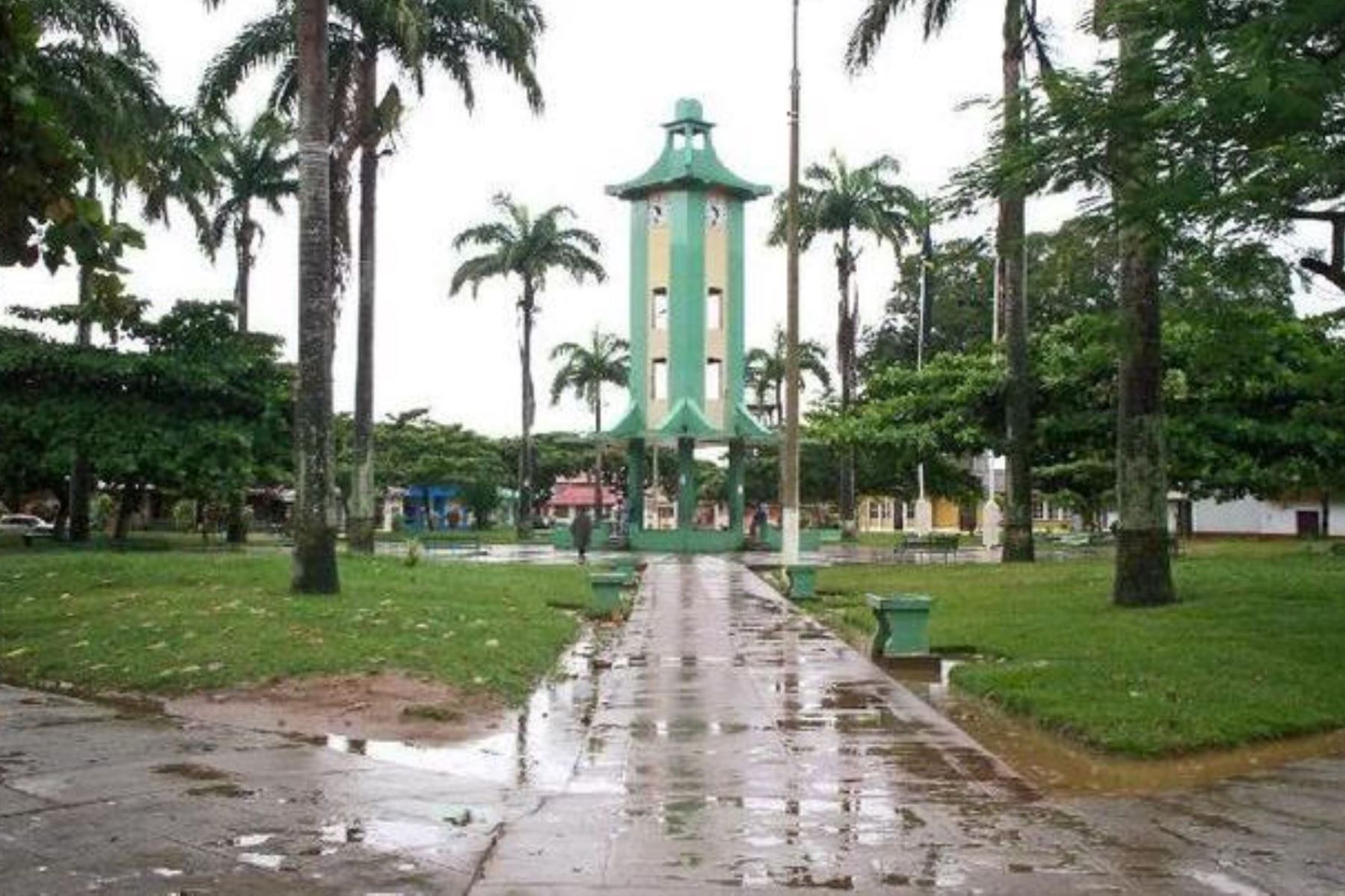 Parques, plazas centrales y calles se ven mojadas por la presencia de prolongadas lluvias de mediana intensidad que se registraron. (Andina)