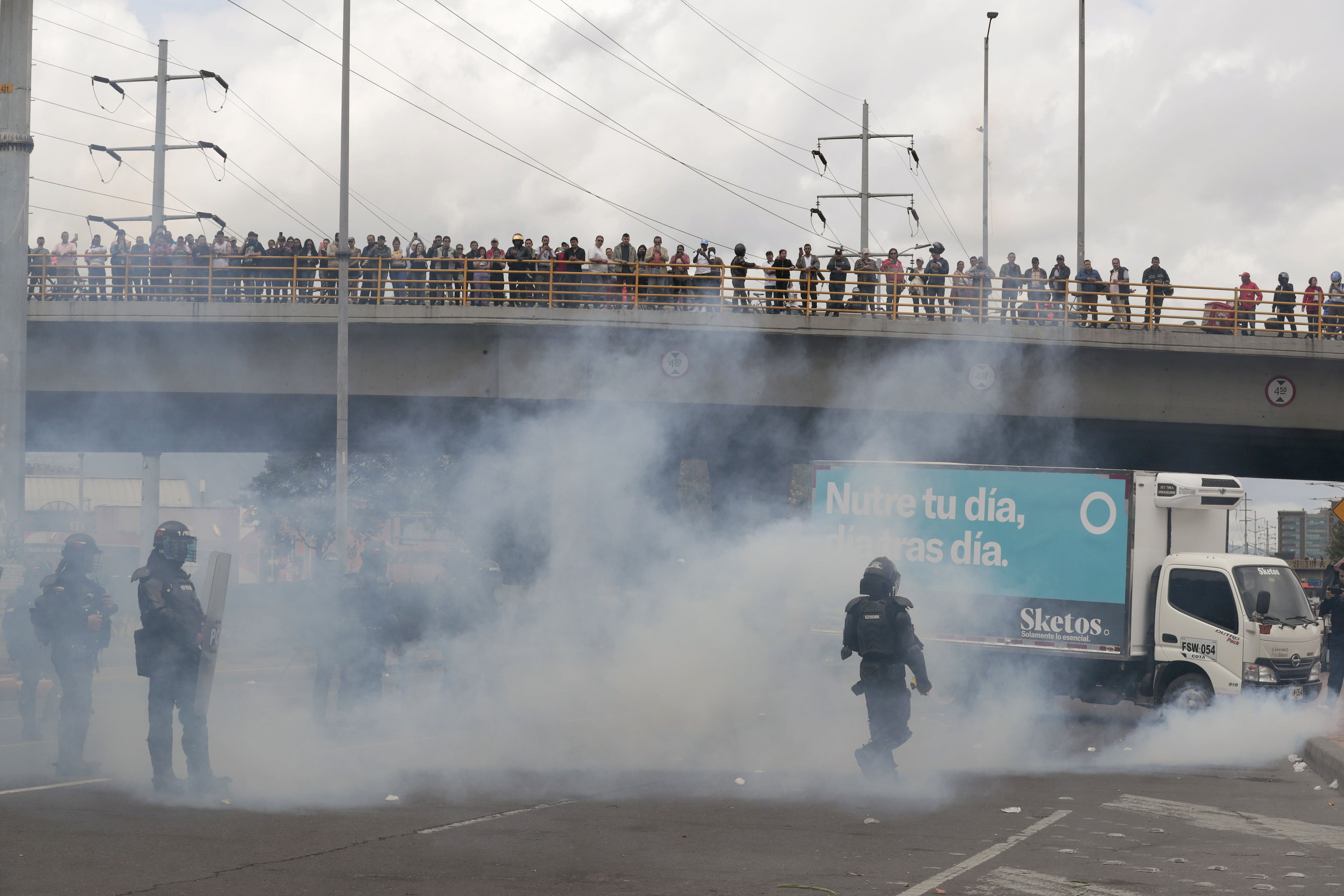 Fiscalía colombiana emite directrices para investigar delitos en las protestas- crédito Carlos Ortega/EFE
