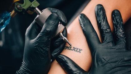 Tatuajes En La Adolescencia Cual Es La Edad Minima Recomendada Para El Primer Tattoo Infobae