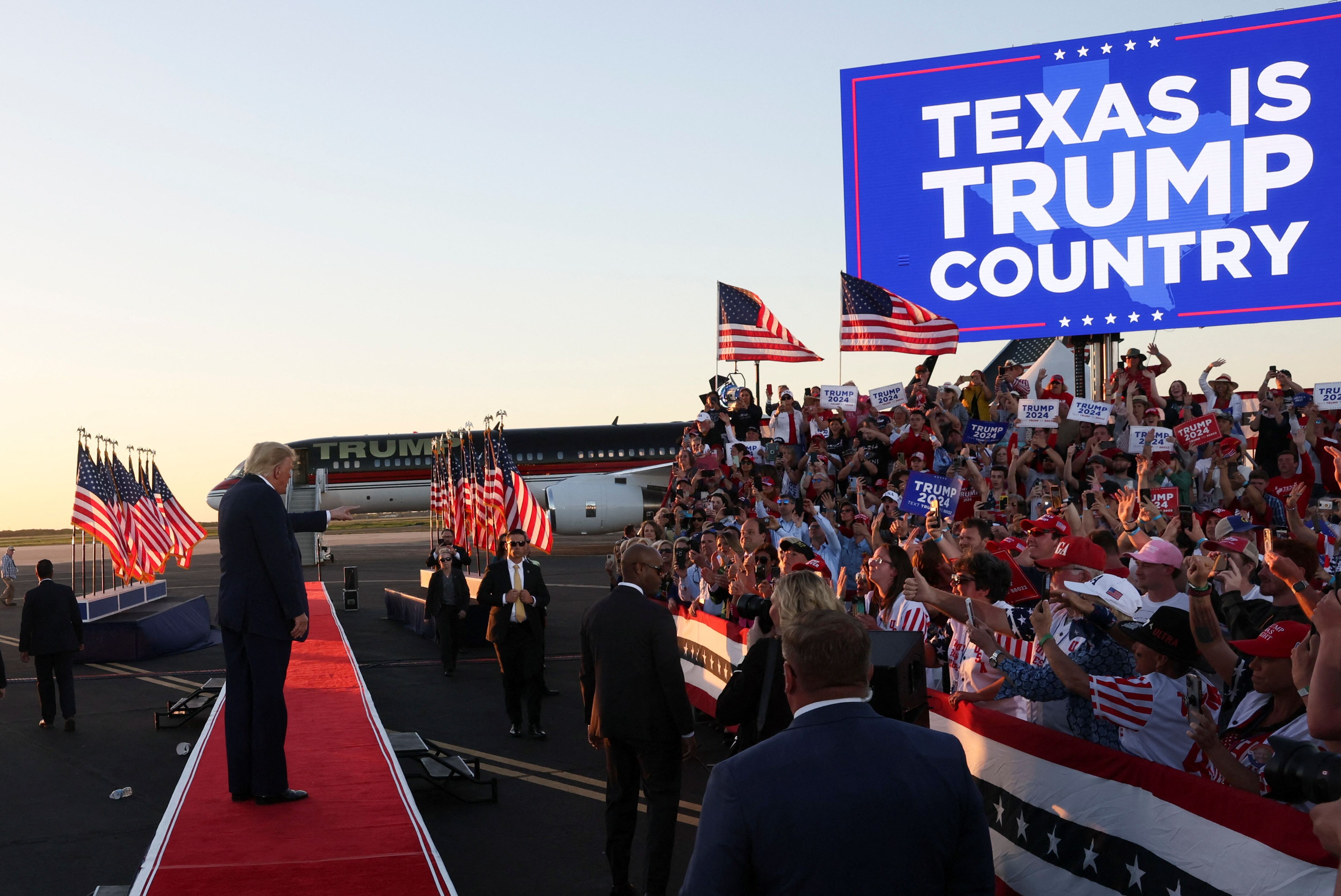 Seguidores de Trump en Texas (Reuters/archivo)