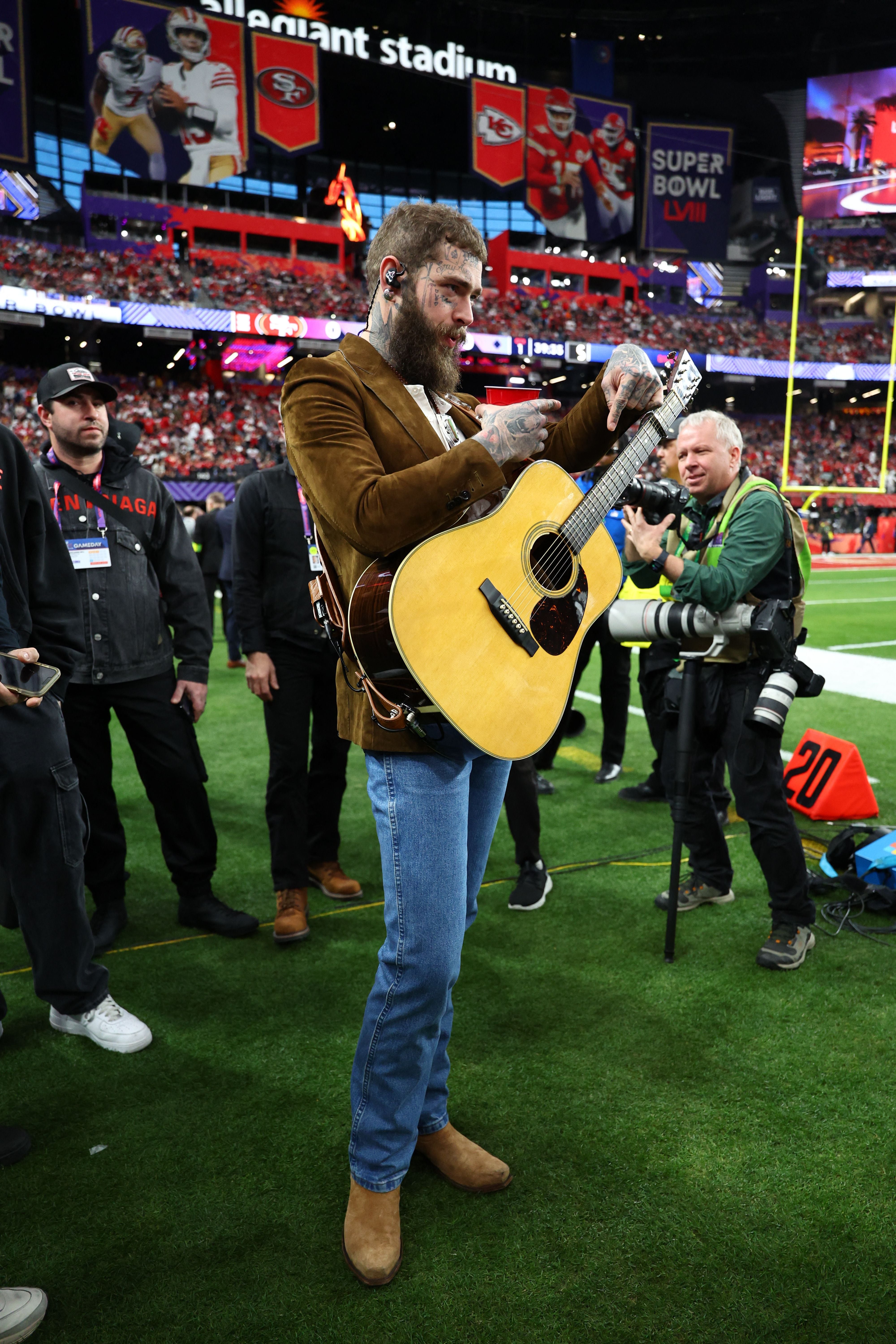 El músico Post Malone, otro de los aristas que animó el evento /Mark J. Rebilas-USA TODAY Sports