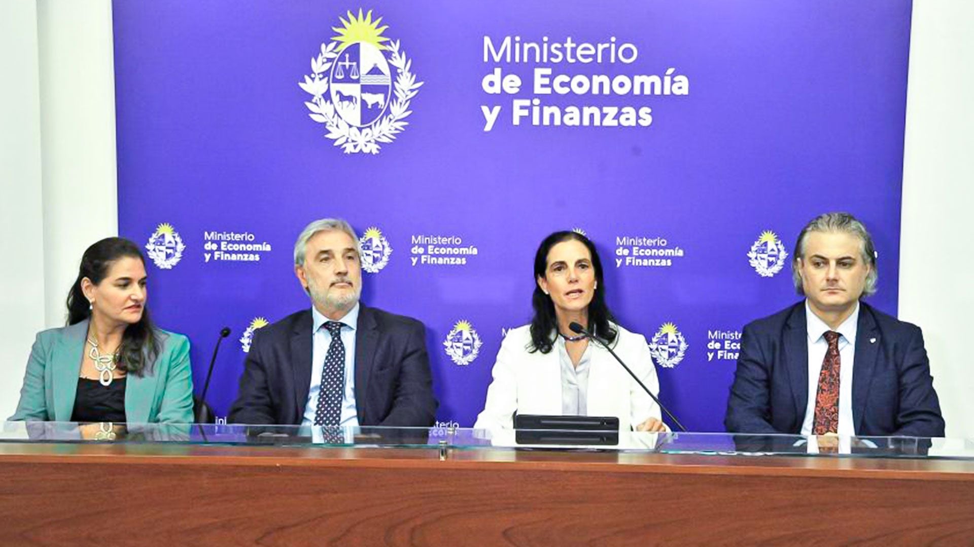 Moody’s elevó la calificación crediticia de Uruguay portada