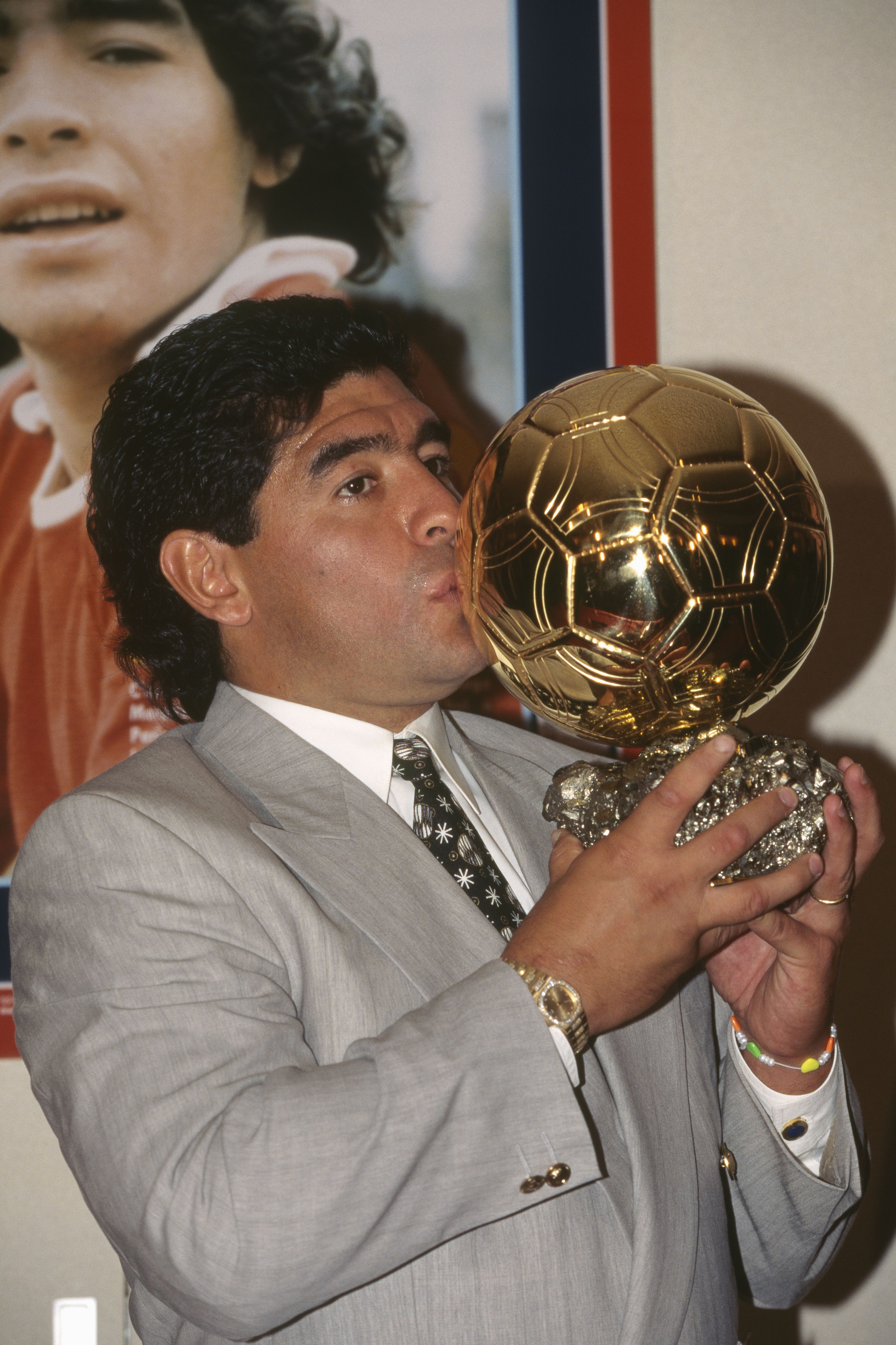 Diego Maradona balon de oro honorifico 1995