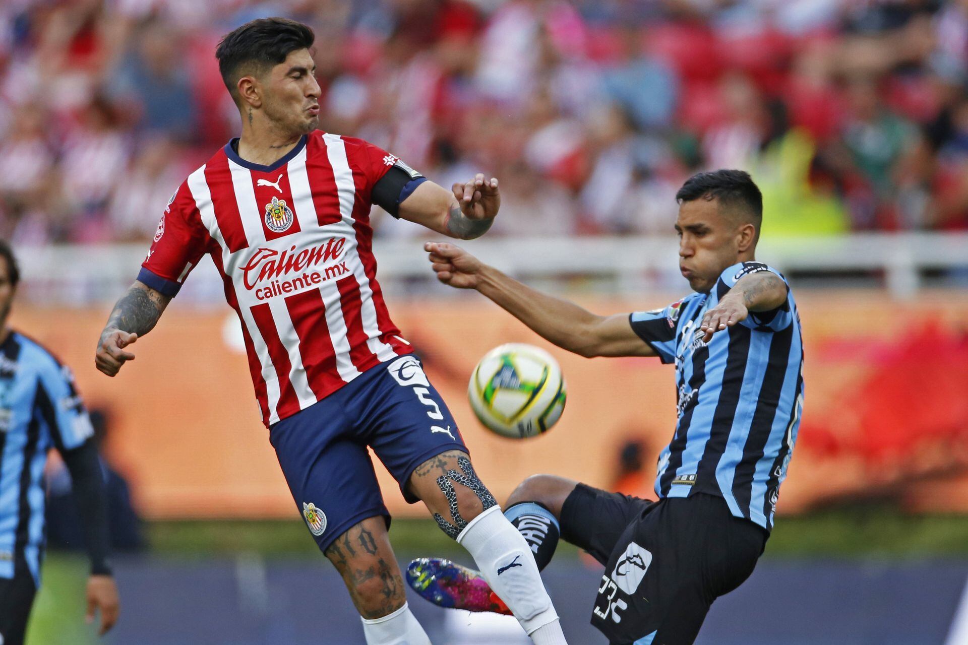 Víctor Guzmán, jugador de las Chivas , clausura 2023