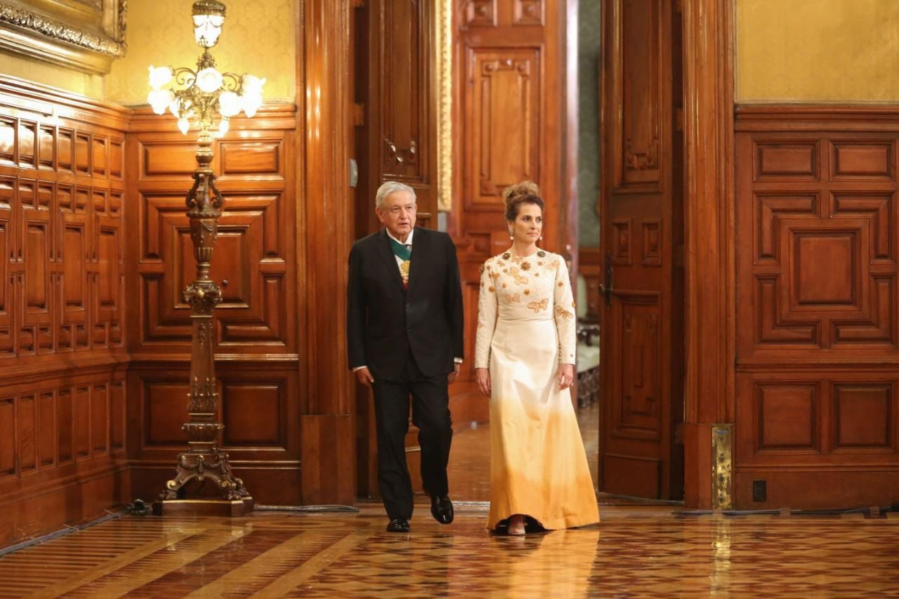 Las primeras damas n las ceremonias del 15 de septiembre