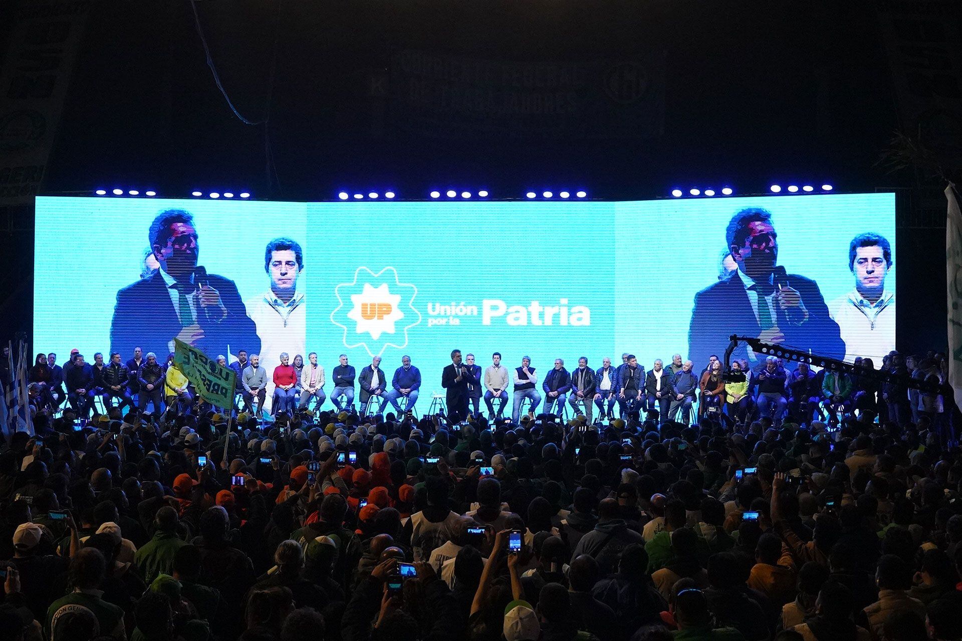 El acto de Sergio Massa con dirigentes sindicales (Foto: Franco Fafasuli) 