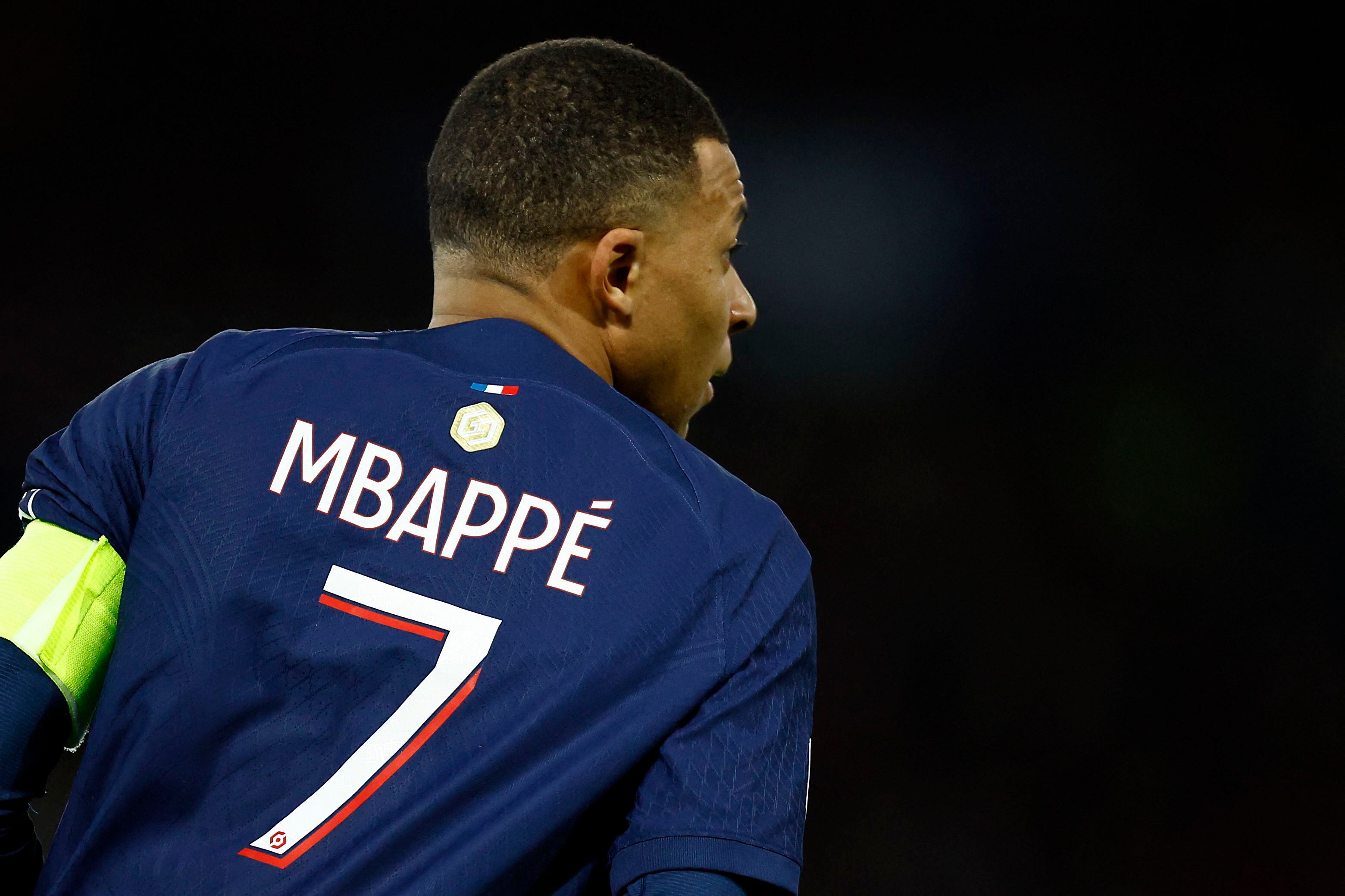 Mbappé podría abandonar el PSG (Reuters)