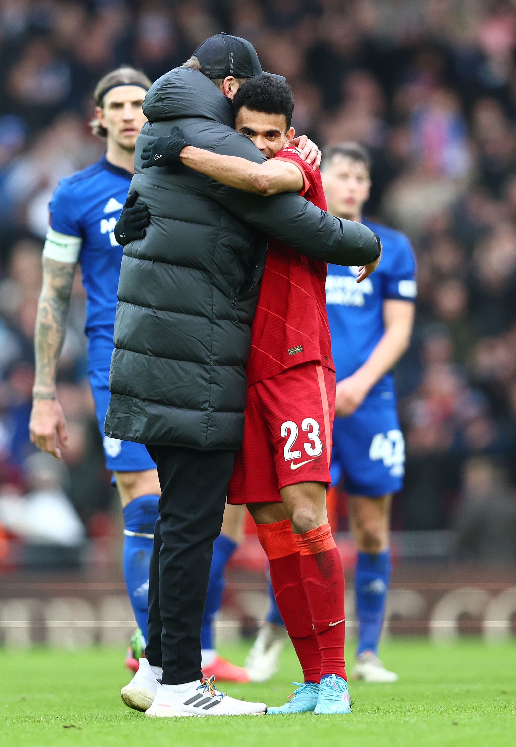 Jürgen Klopp y Luis Díaz Liverpool 