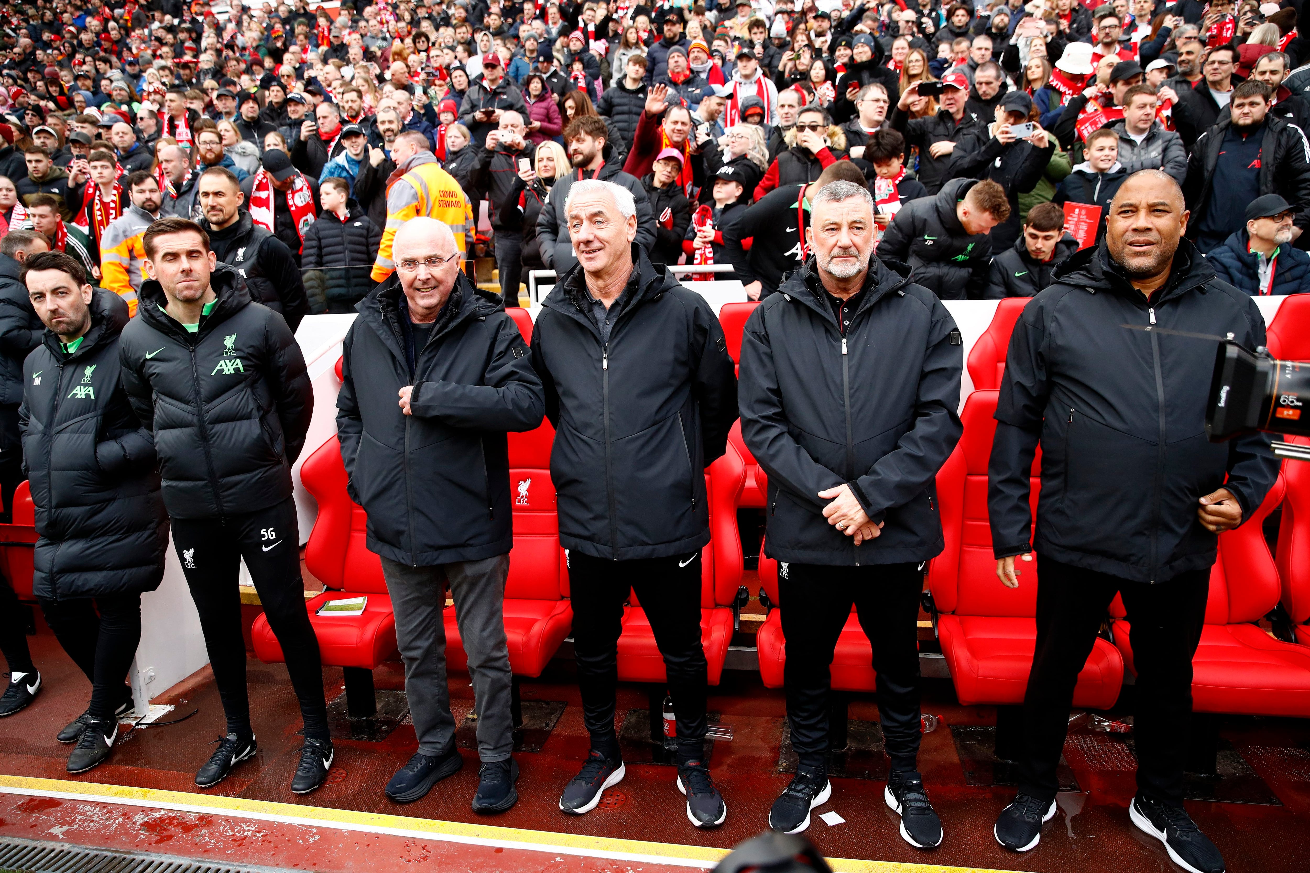 El entrenador sueco dirigió a uno de los equipos de leyendas entre Liverpool y Ajax (Reuters/Jason Cairnduff)