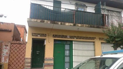 La casa donde ocurrió el femicidio en Garín.