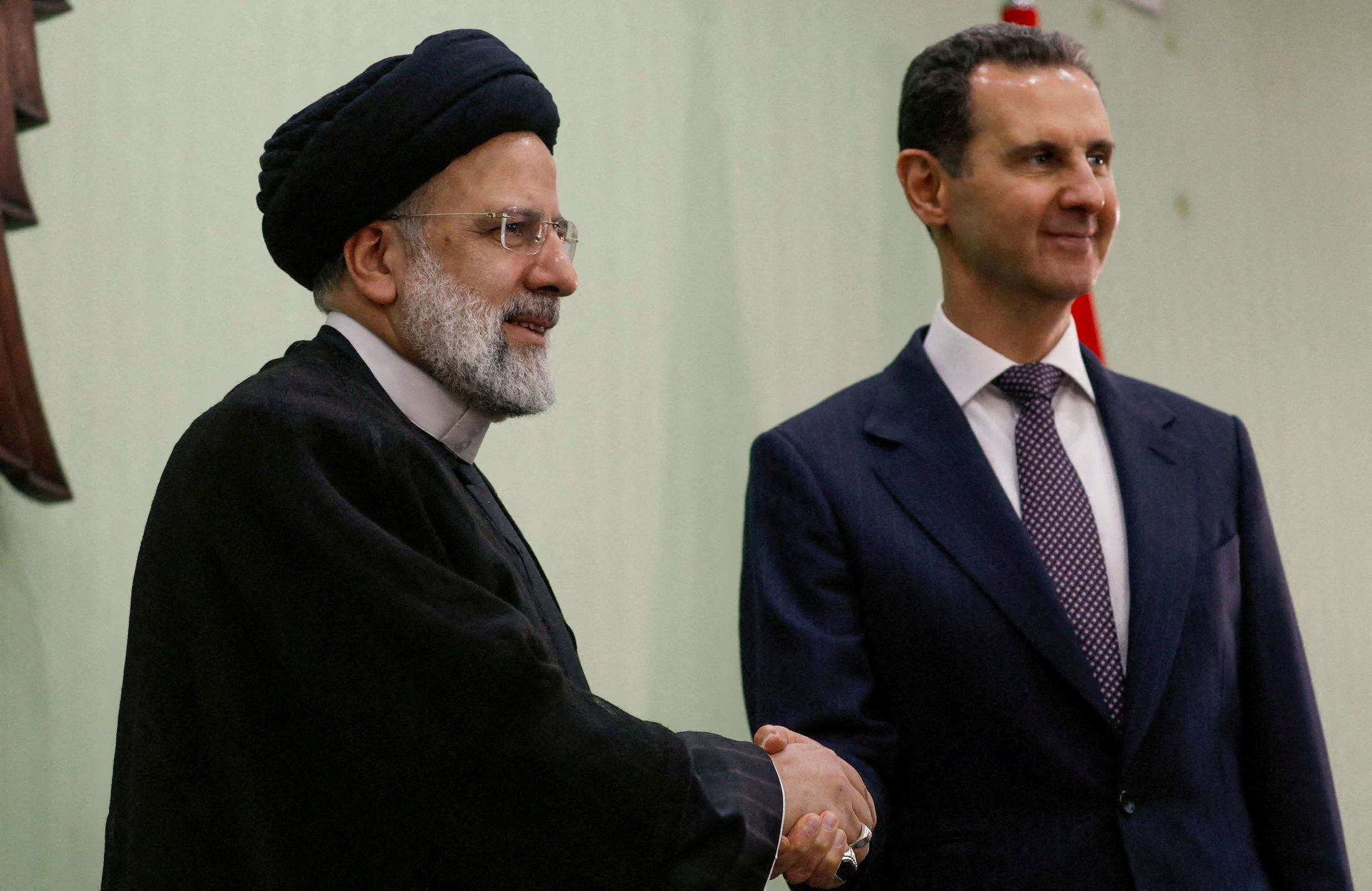 Bashar al-Assad junto a Raisi en Damasco en mayo de 2023. (REUTERS/Yamam al Shaar/archivo) 