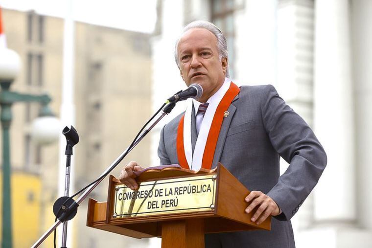 El congresista Hernando Guerra García falleció en Arequipa a los 60 años. (El Peruano)