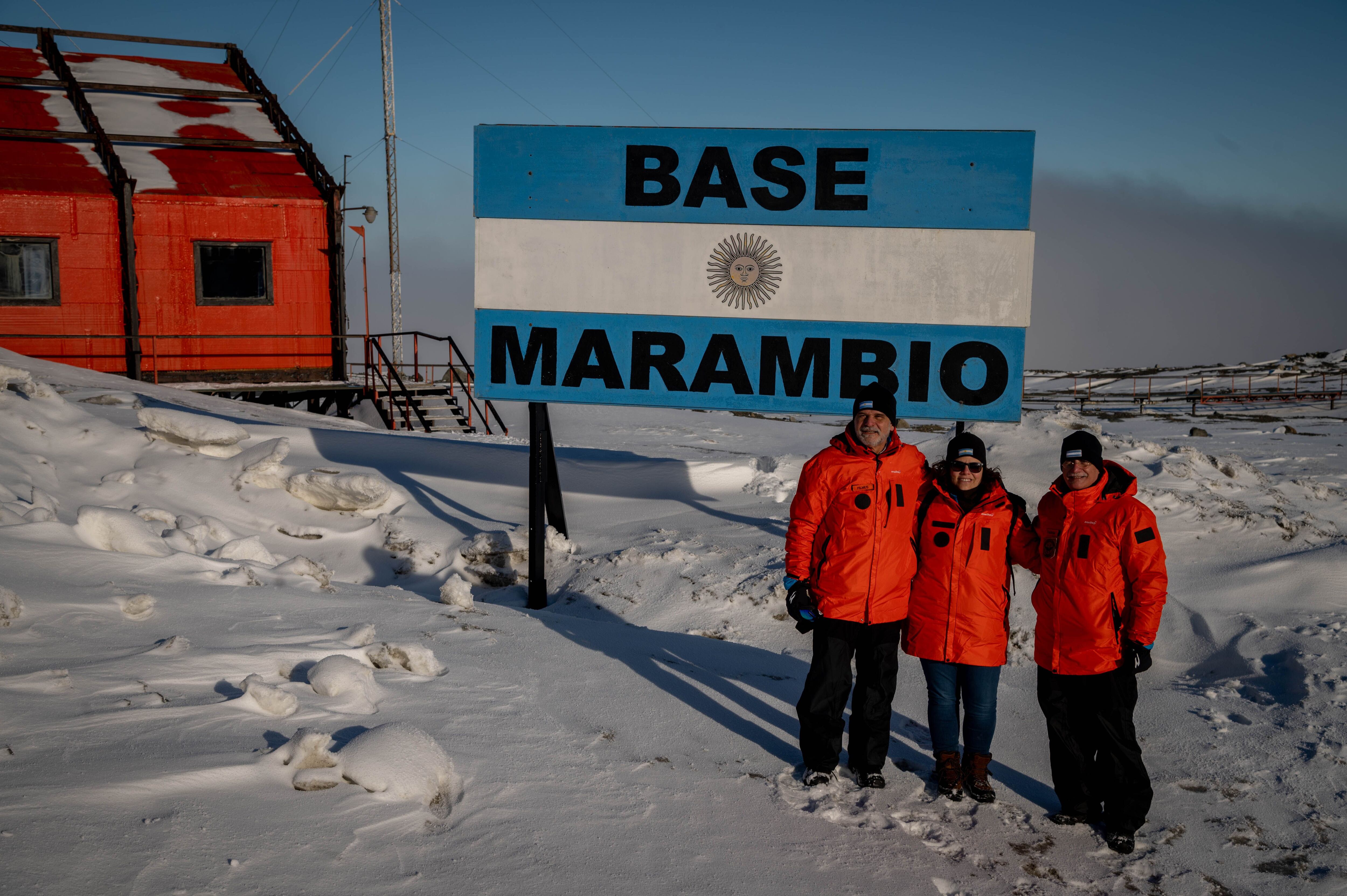 Las 57 fotos de la imponente sesión del CICyT que se realizó por primera vez en territorio antártico - Infobae