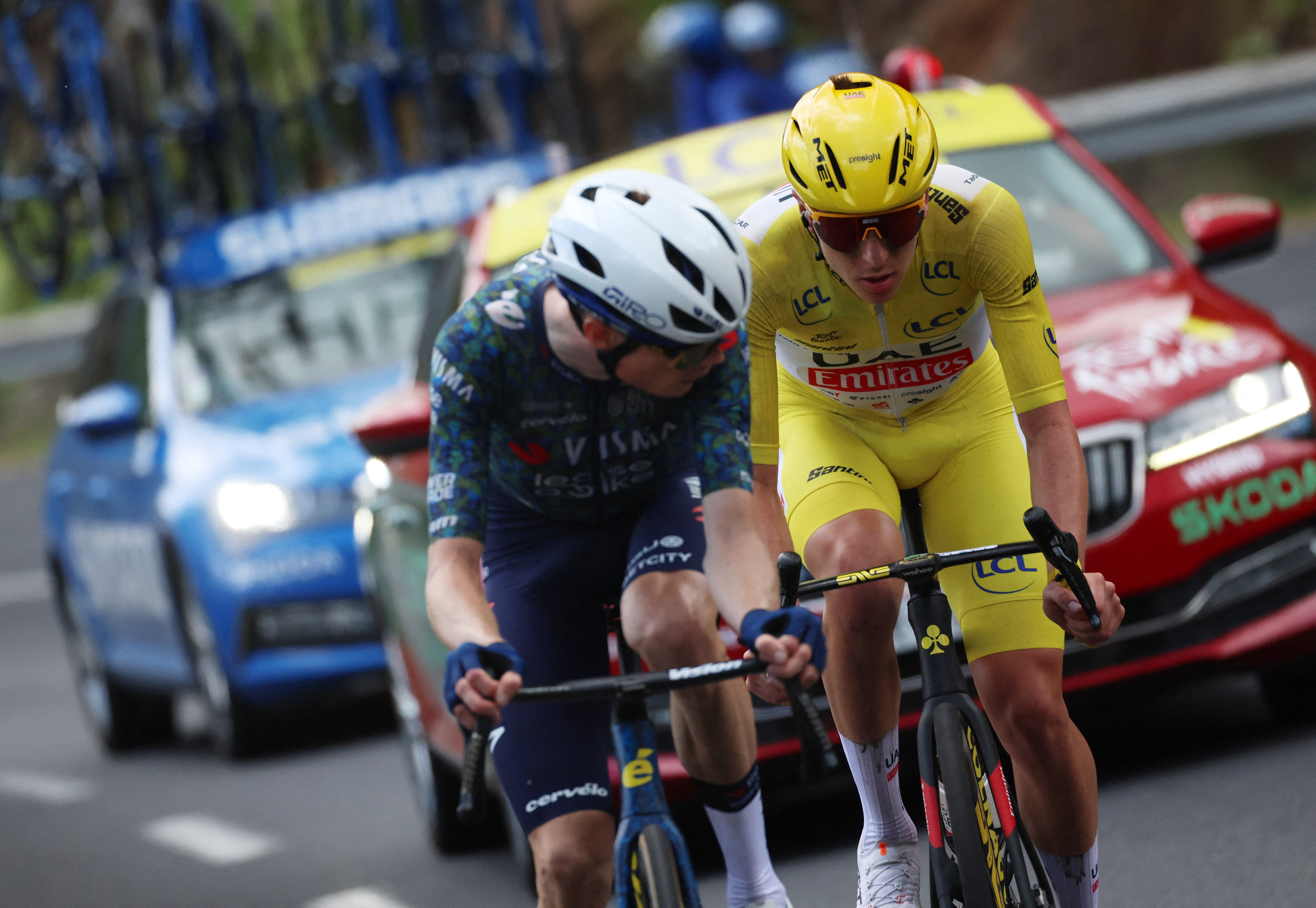 Jonas Vingegaard gana la etapa 11 del Tour de Francia en una definición pareja con Tadej Pogacar crédito - Molly Darlington / REUTERS