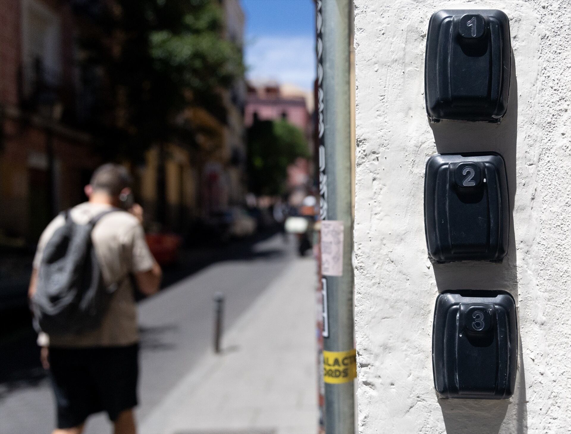 Caja de seguridad para las llaves de una piso de alquiler turístico. (Eduardo Parra / Europa Press)