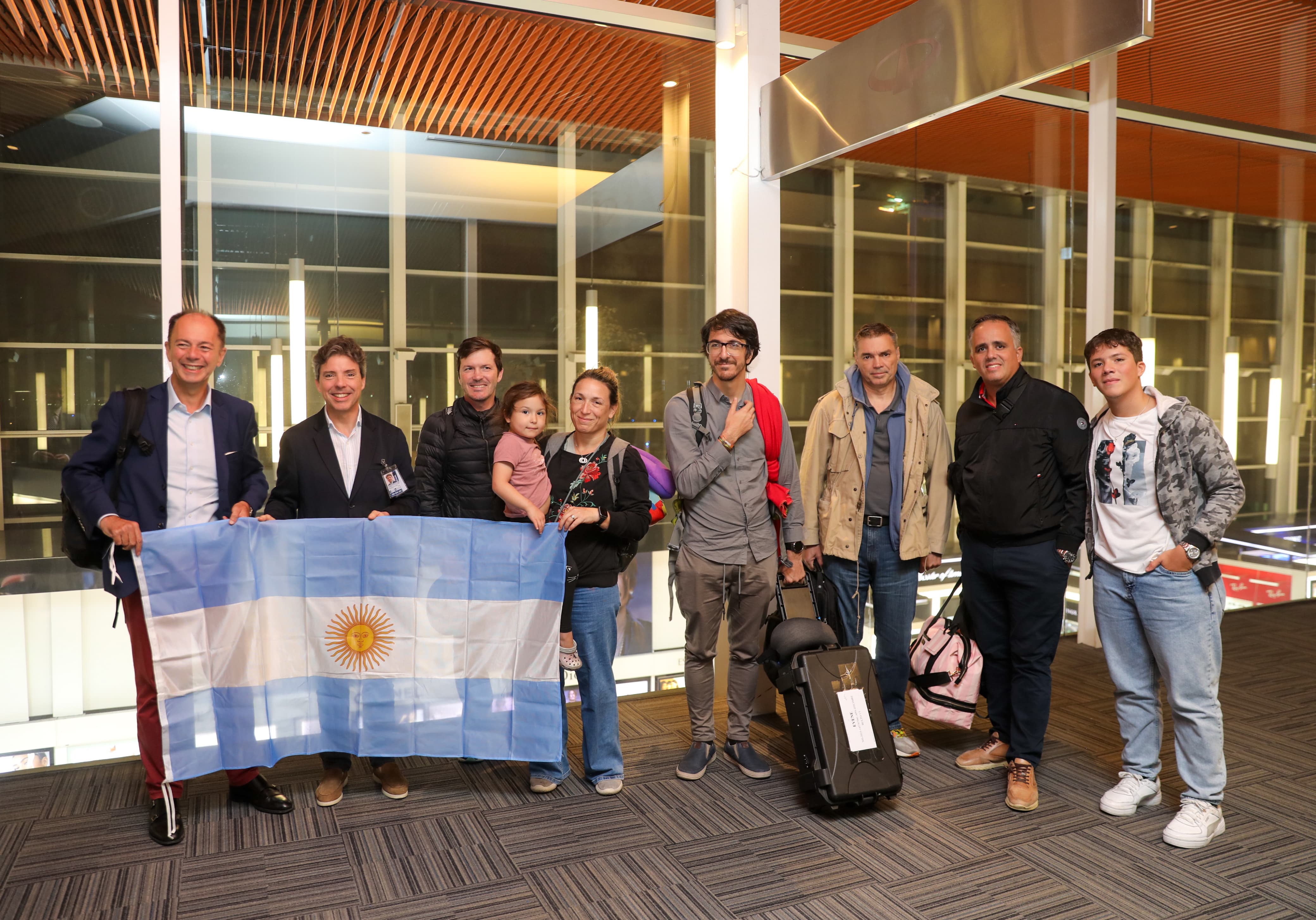 Diplomáticos llegados a Ezeiza