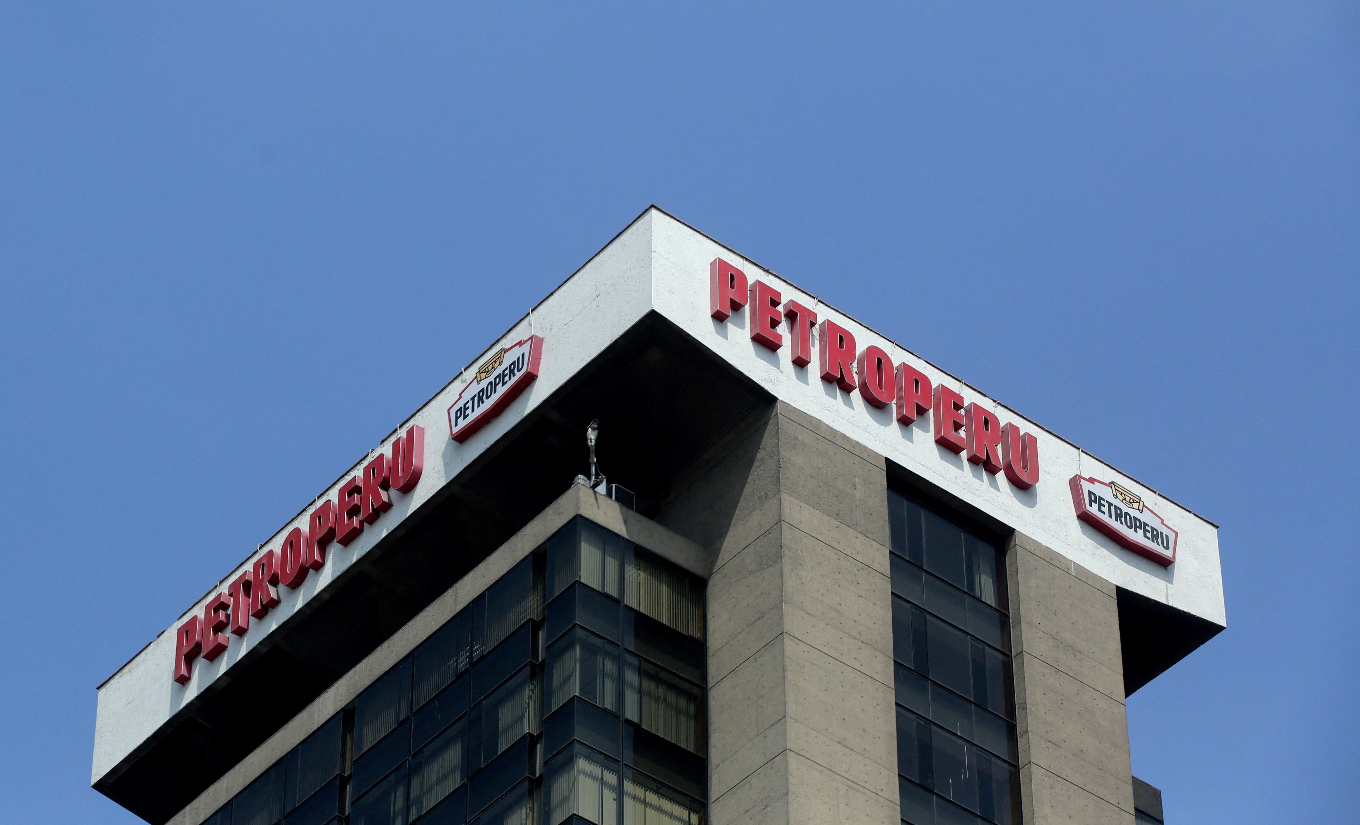 FILE PHOTO: The headquarters of Petroleos del Peru (Petroperu), a state company dedicated to the refining, distribution and marketing of fuels, is seen at the district of San Isidro in Lima, Peru, May 4, 2017. REUTERS/Mariana Bazo/File Photo