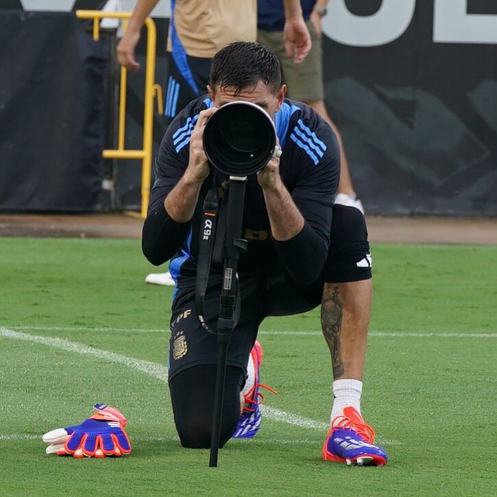 dibu martínez foto furor en argentina