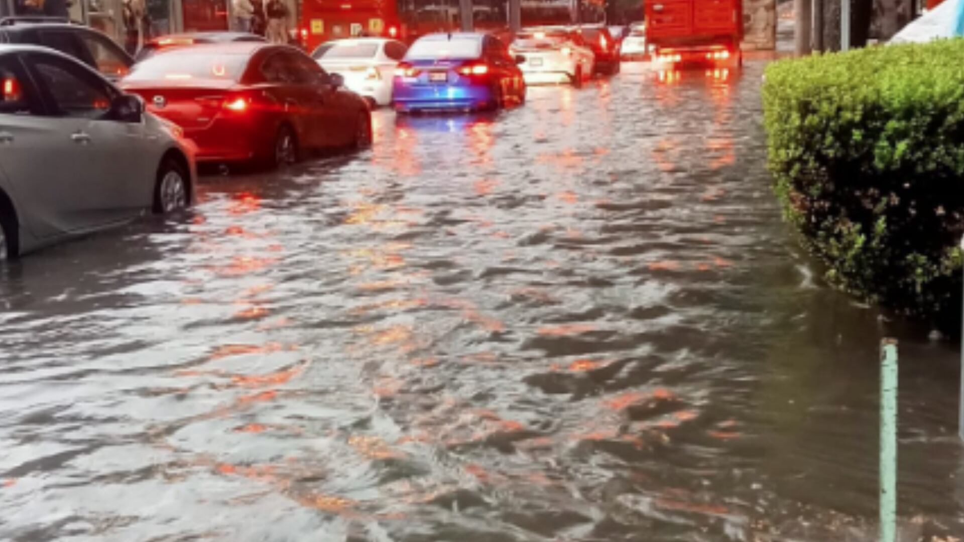 La alcaldía se encuentra inundada en muchas de sus calles