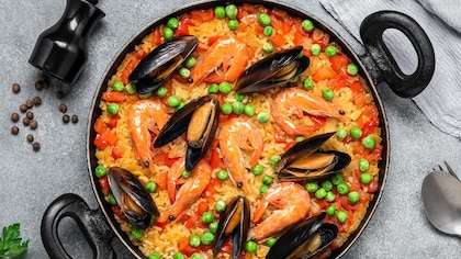 Receta de paella de marisco, una de las versiones más ricas del plato típico de España