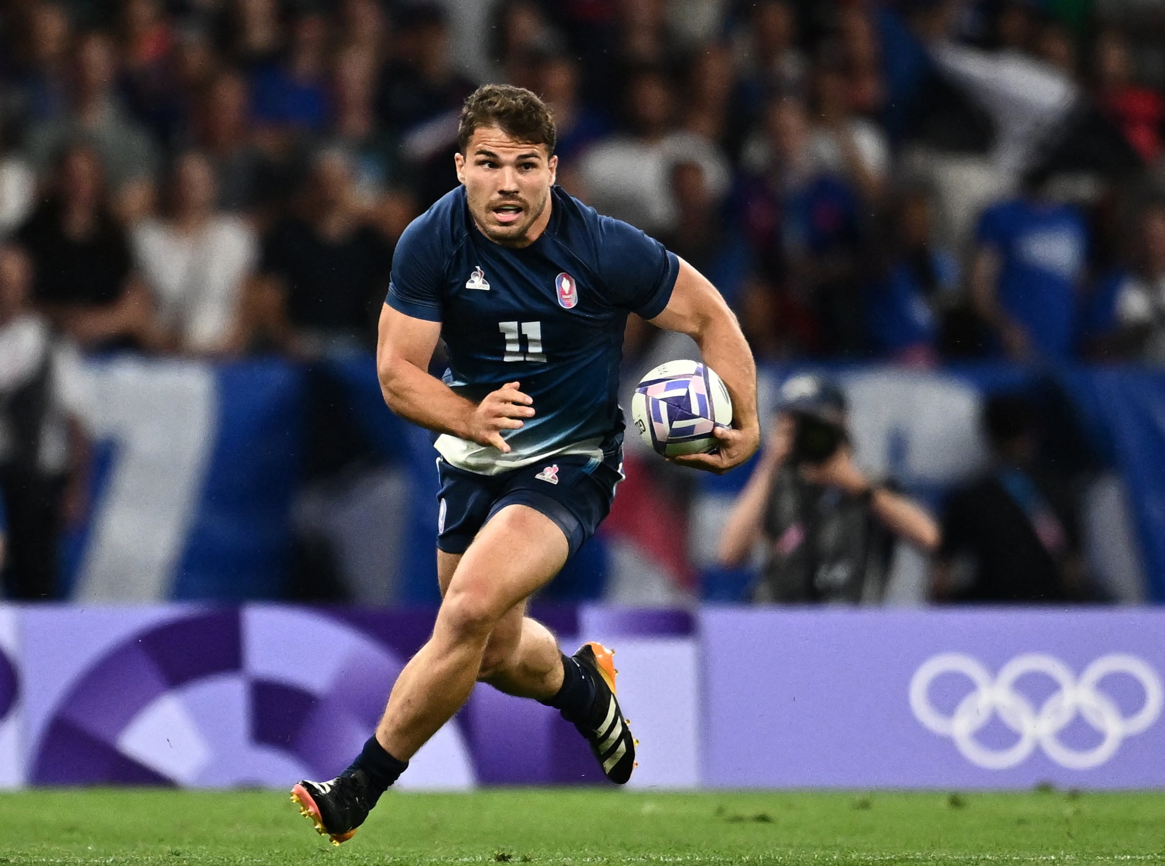 Antoine Dupont marcó el último try de Francia ante Los Pumas en los Juegos Olímpicos de París (REUTERS/Dylan Martinez)