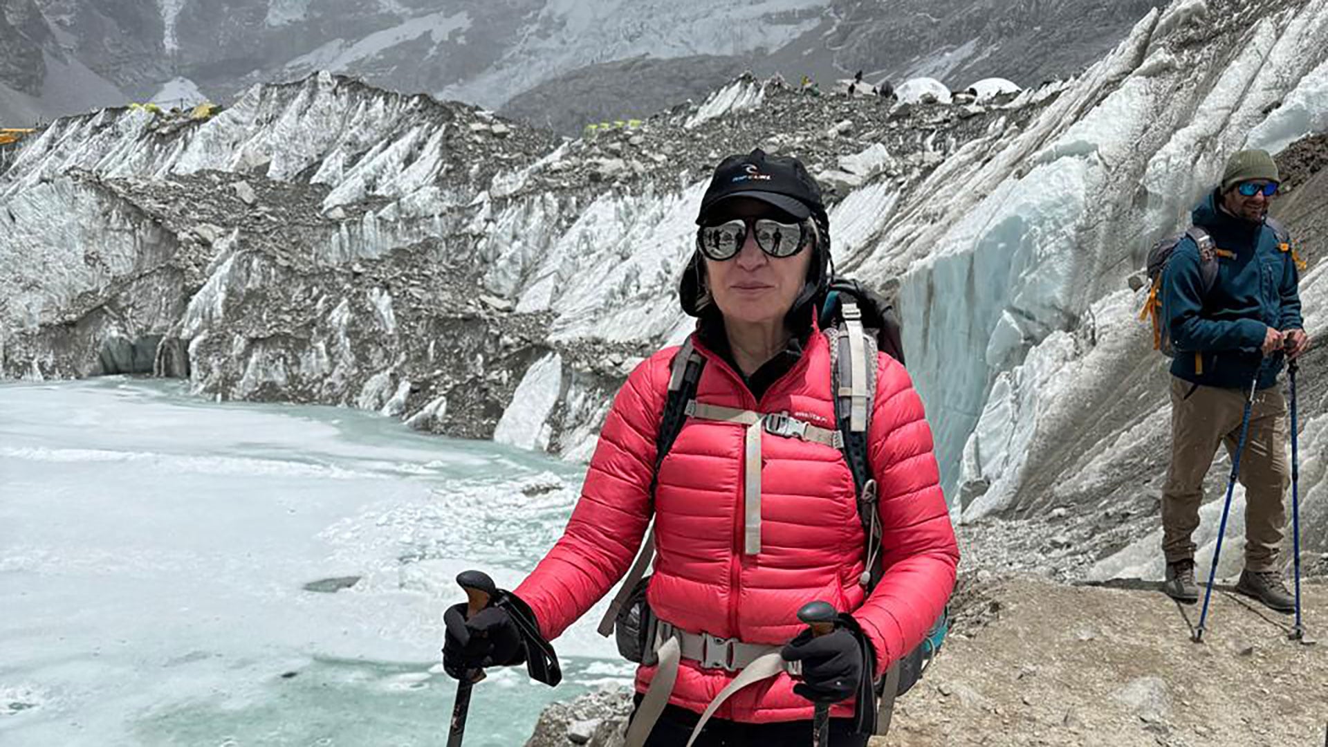 Mirta Bellaescusa subió al monte más alto del mundo