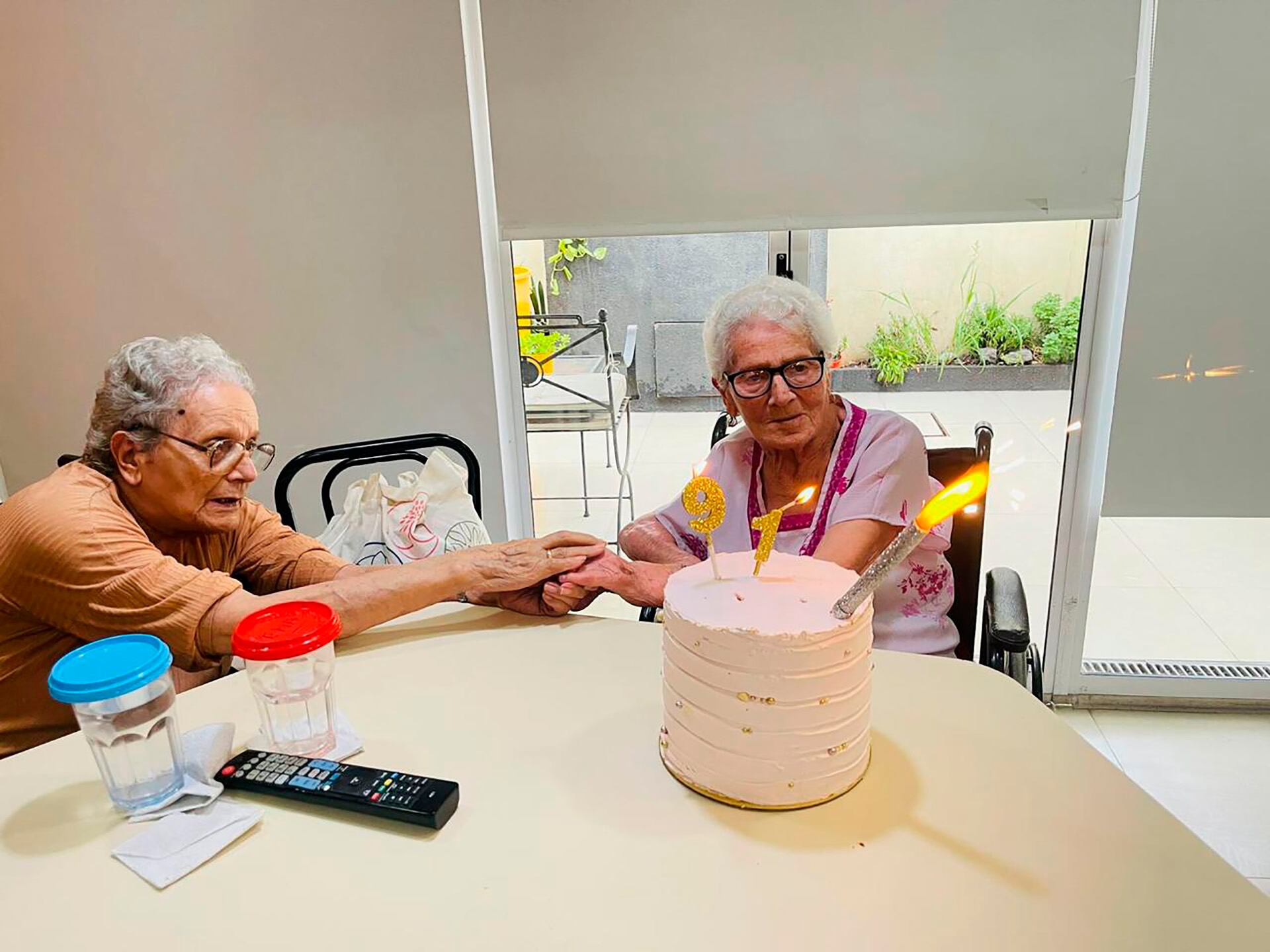 Ema y Blanca - amistad en la tercera edad.