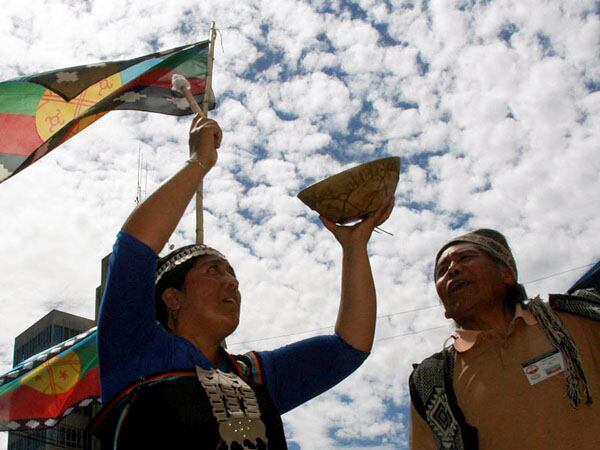 Mapuches en Rio Negro (archivo Télam)