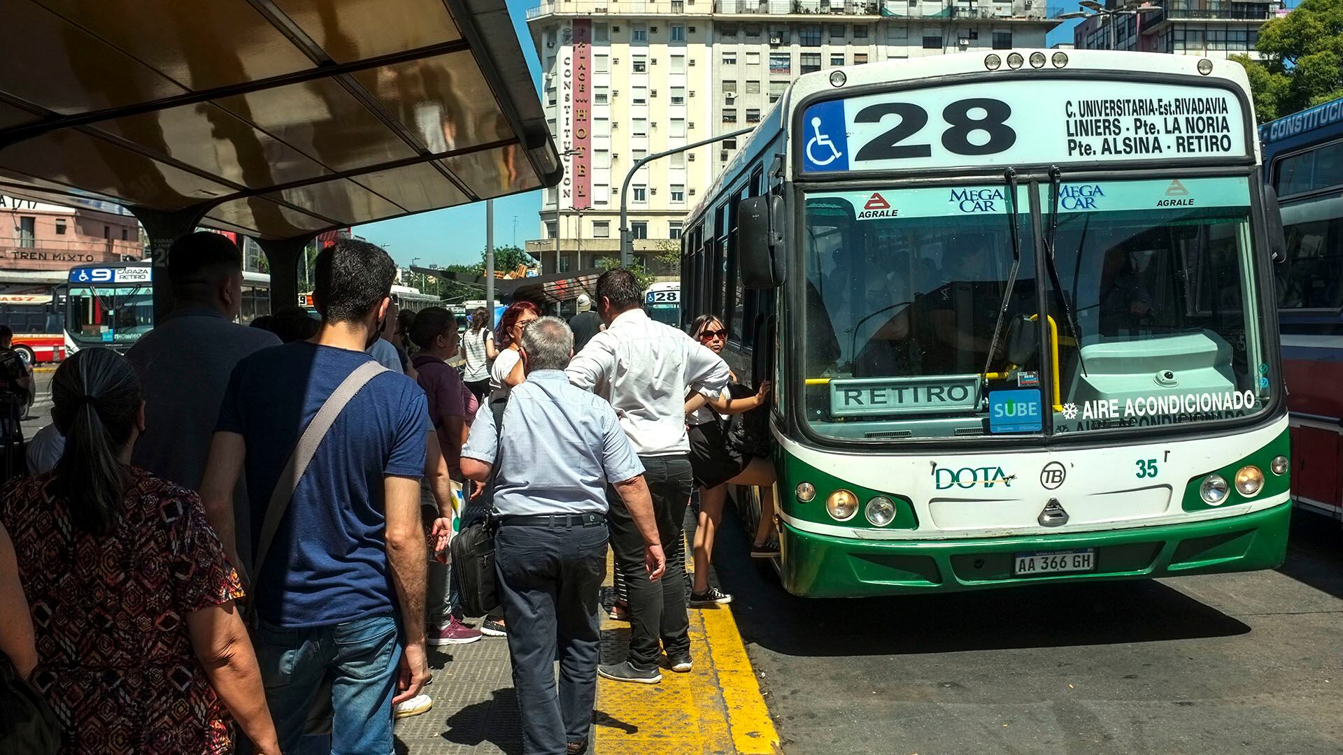 reduccion sevicios de colectivos en el amba portada