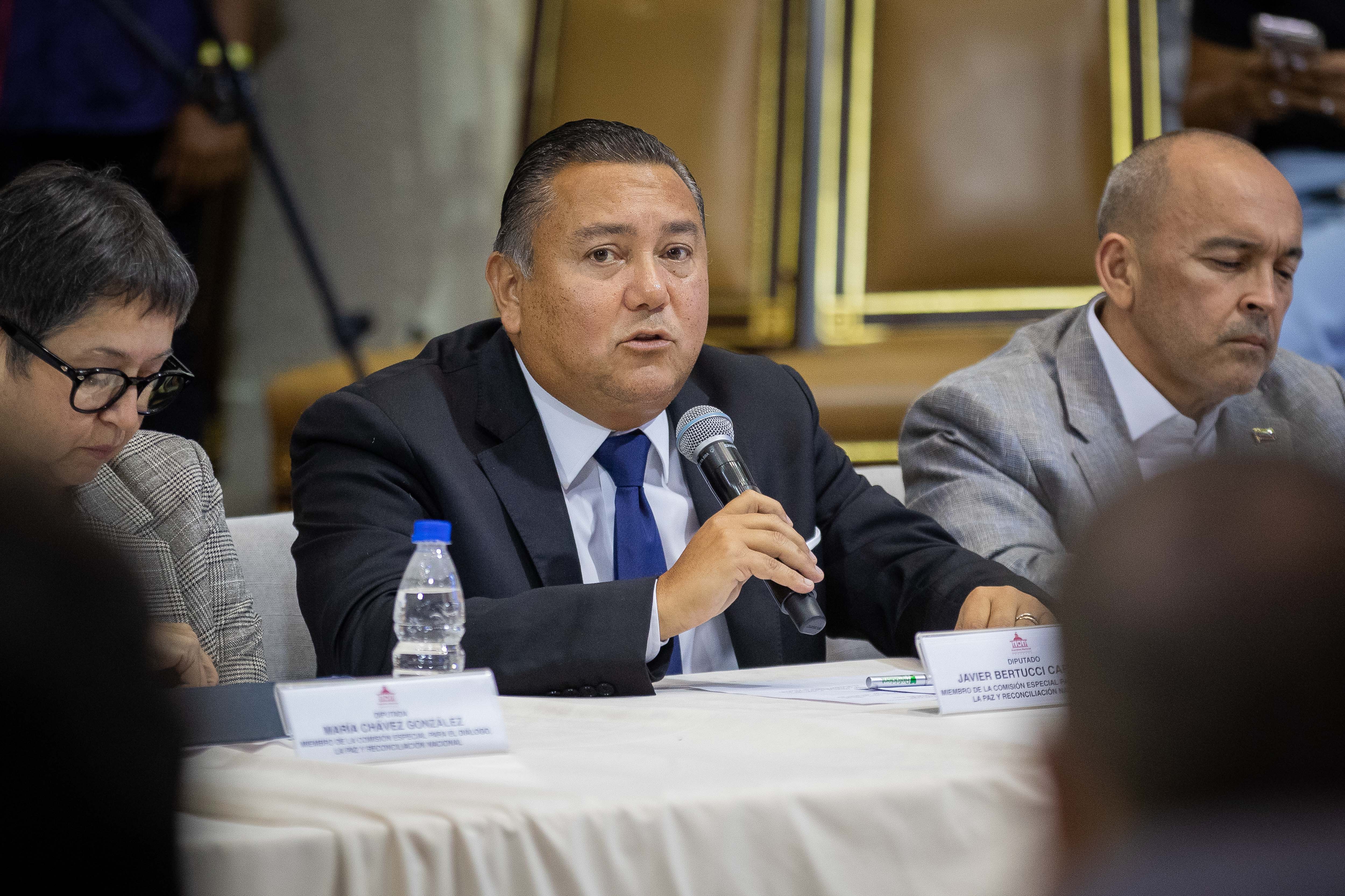 El candidato presidencial venezolano Javier Bertucci (EFE/ Rayner Peña R.)
