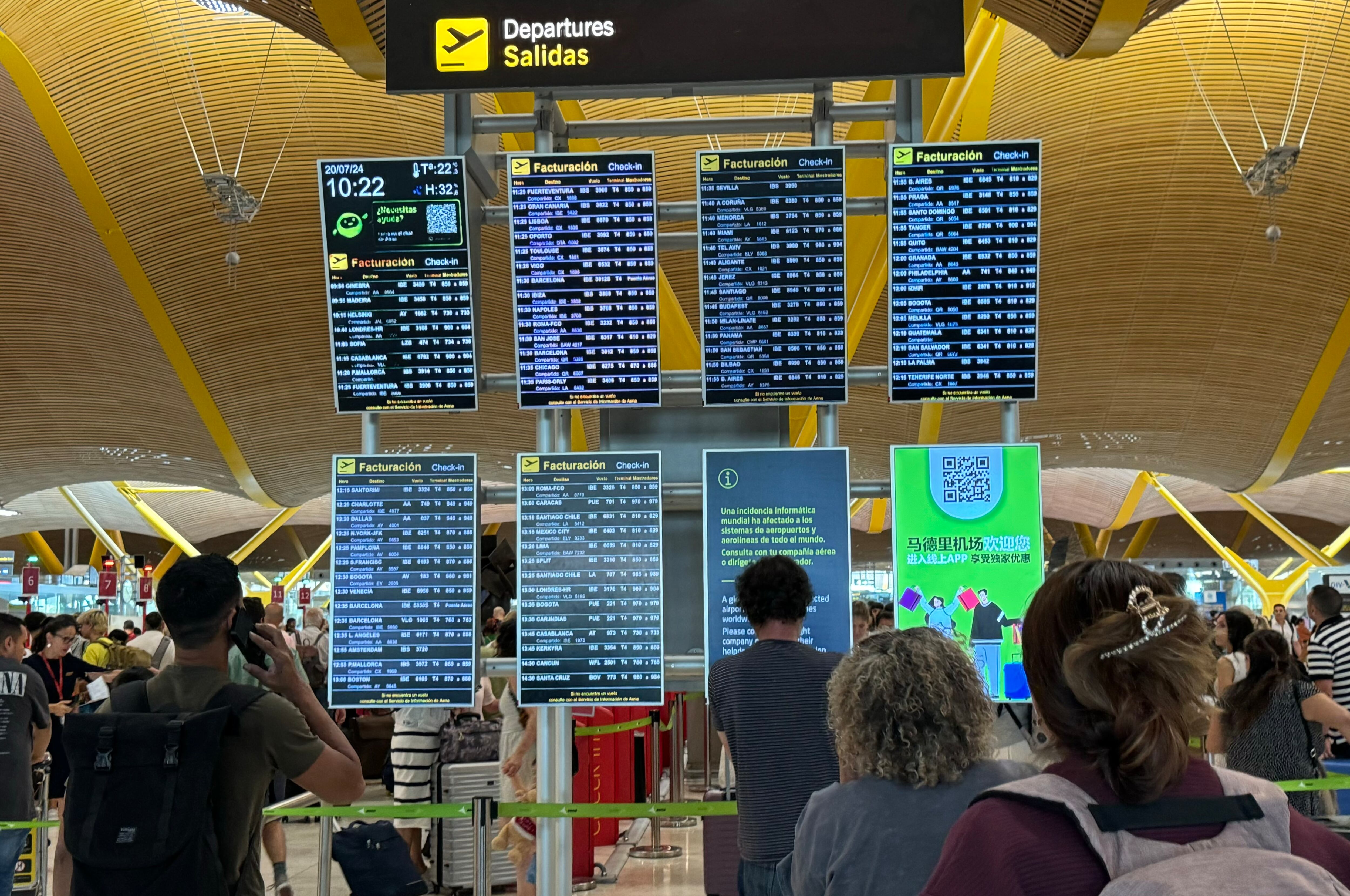 Fotografía del 20 de julio de 2024 de una vista del aeropuerto de Adolfo Suárez Madrid-Barajas, en España. (EFE/ Nahia Peciña)
