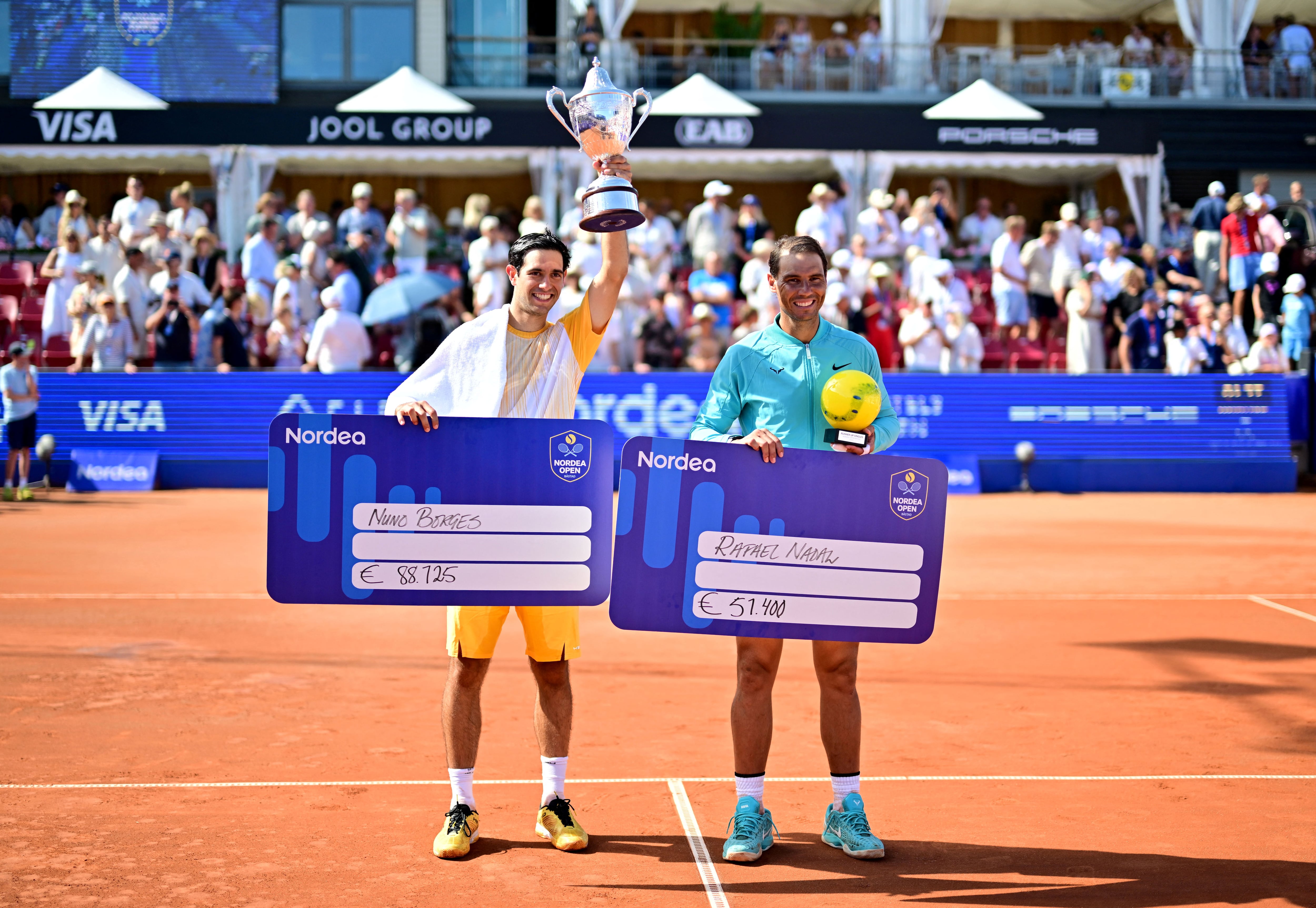 La premiación de Nuno junto a Rafael Nadal