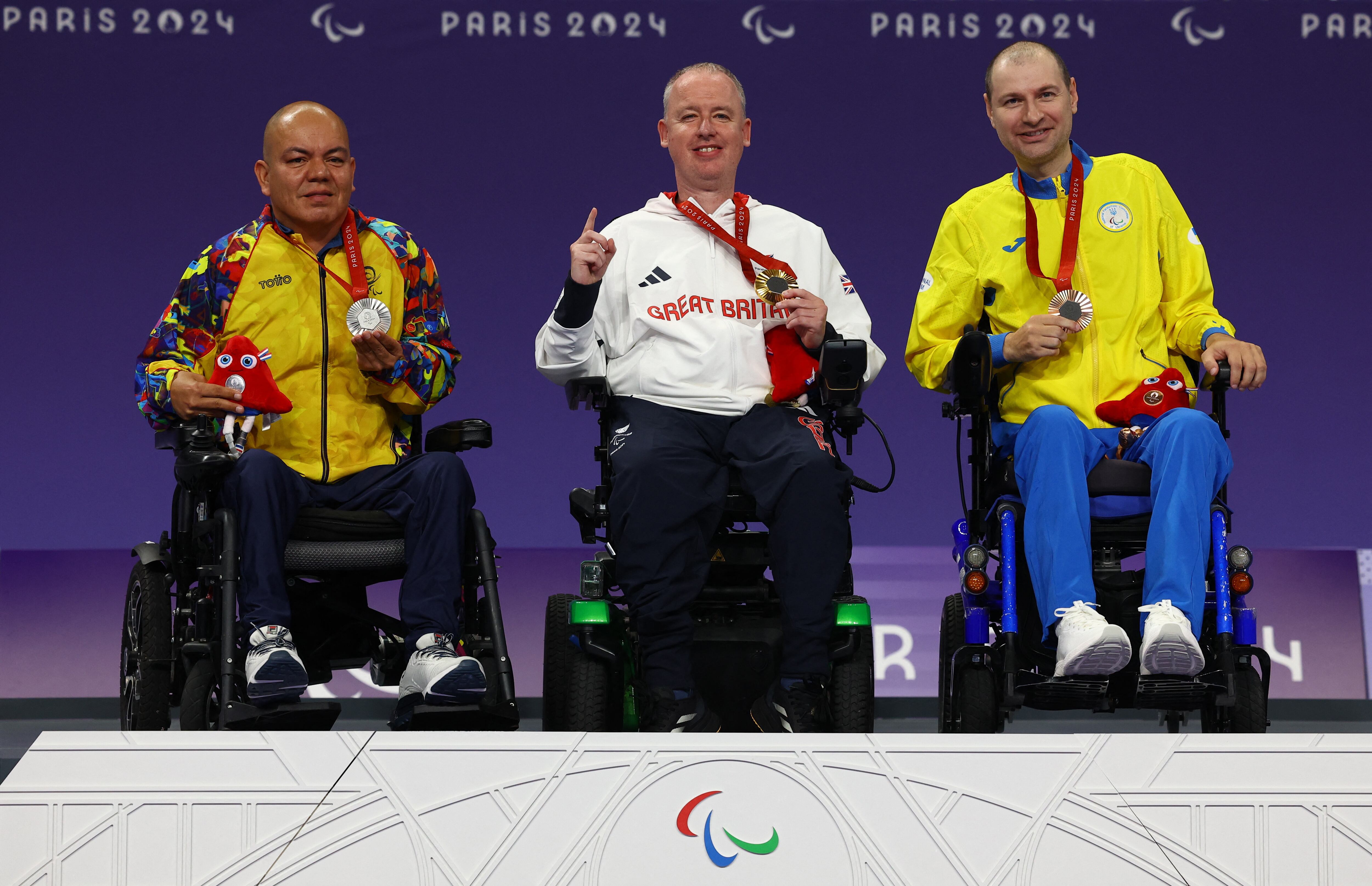 Edilson Chica y su hermana Leidy Chica son la primera pareja de hermanos colombianos en ganar medallas en una misma edición de los Juegos Paralímpicos - crédito REUTERS/Eng Chin An