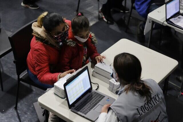 Las mujeres venezolanas enfrentan mayor discriminación en el mercado laboral colombiano - crédito Colprensa