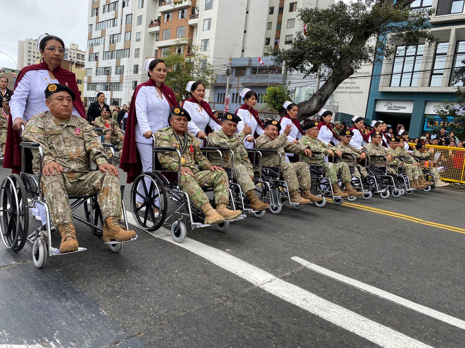 Gran desfile y Parada Militar en Perú por Fiestas Patrias | Infobae Perú / Clara Giraldo - Ricardo Mc Cubbin