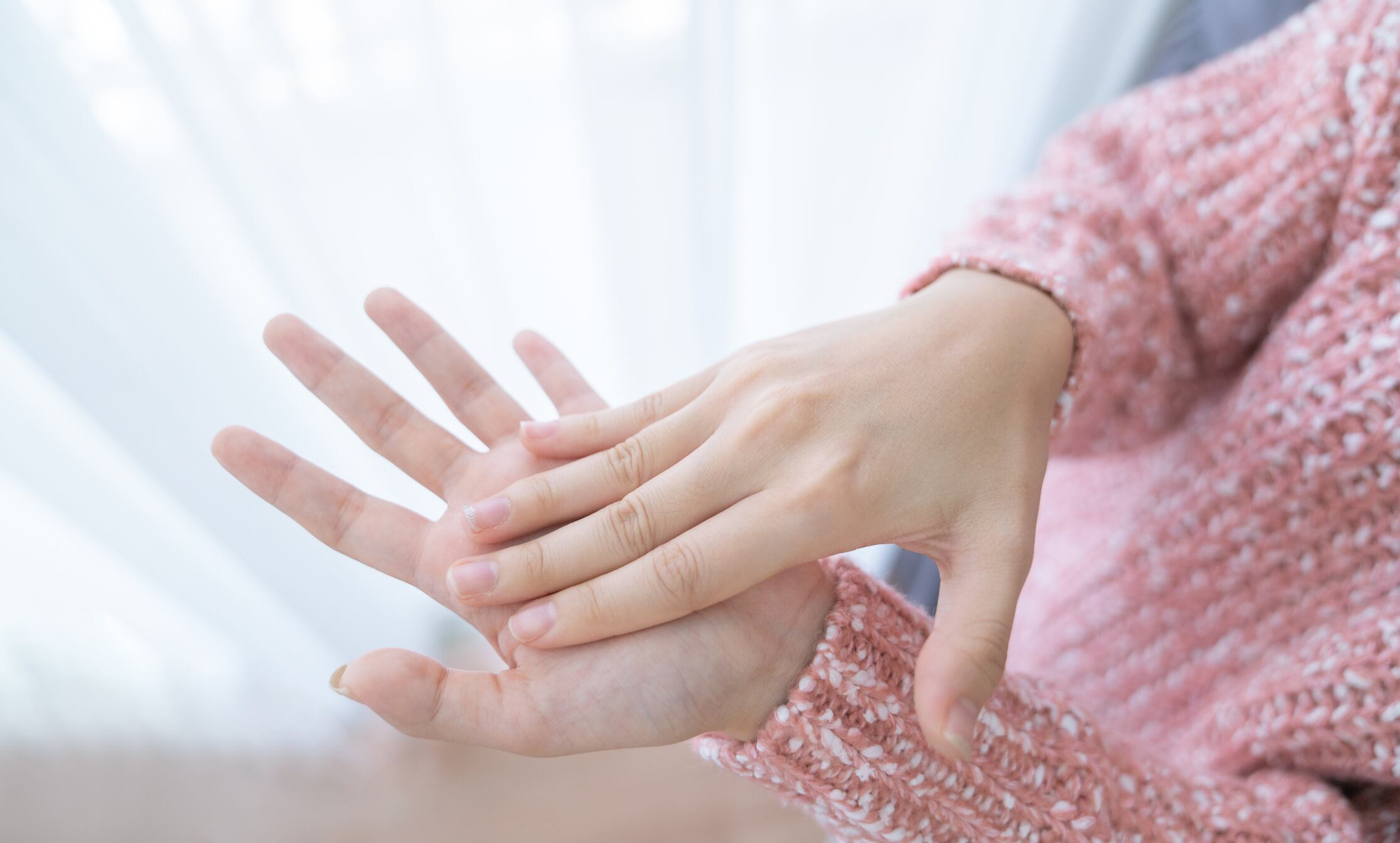 manos cuidadas, uñas, belleza de uñas