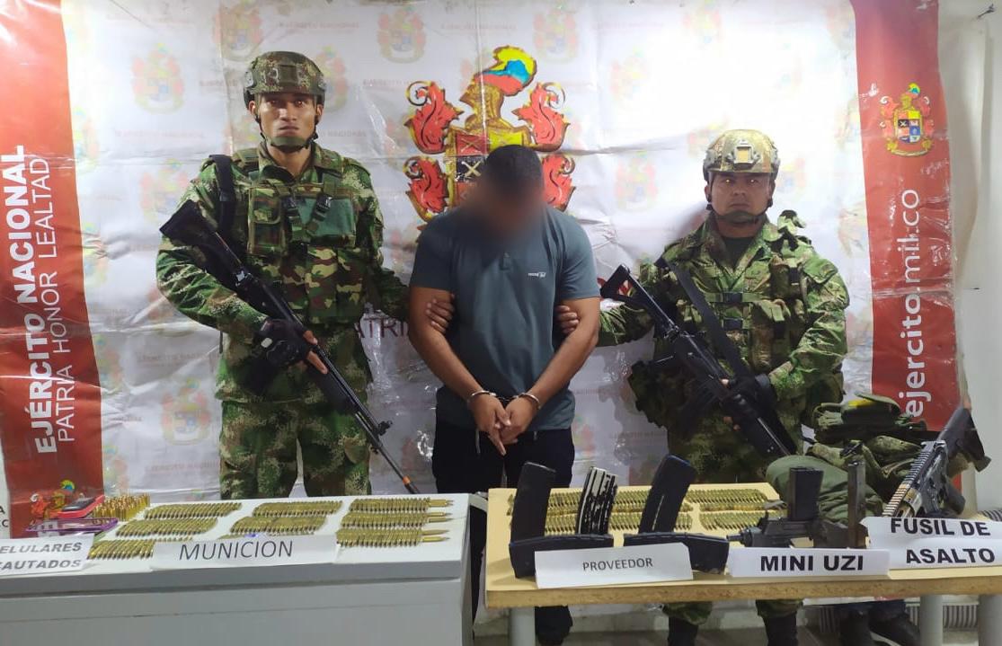 Ejército capturó a presuntos miembros de de las Autodefensas Conquistadoras de la Sierra Nevada. (Crédito: Ejército Nacional de Colombia)