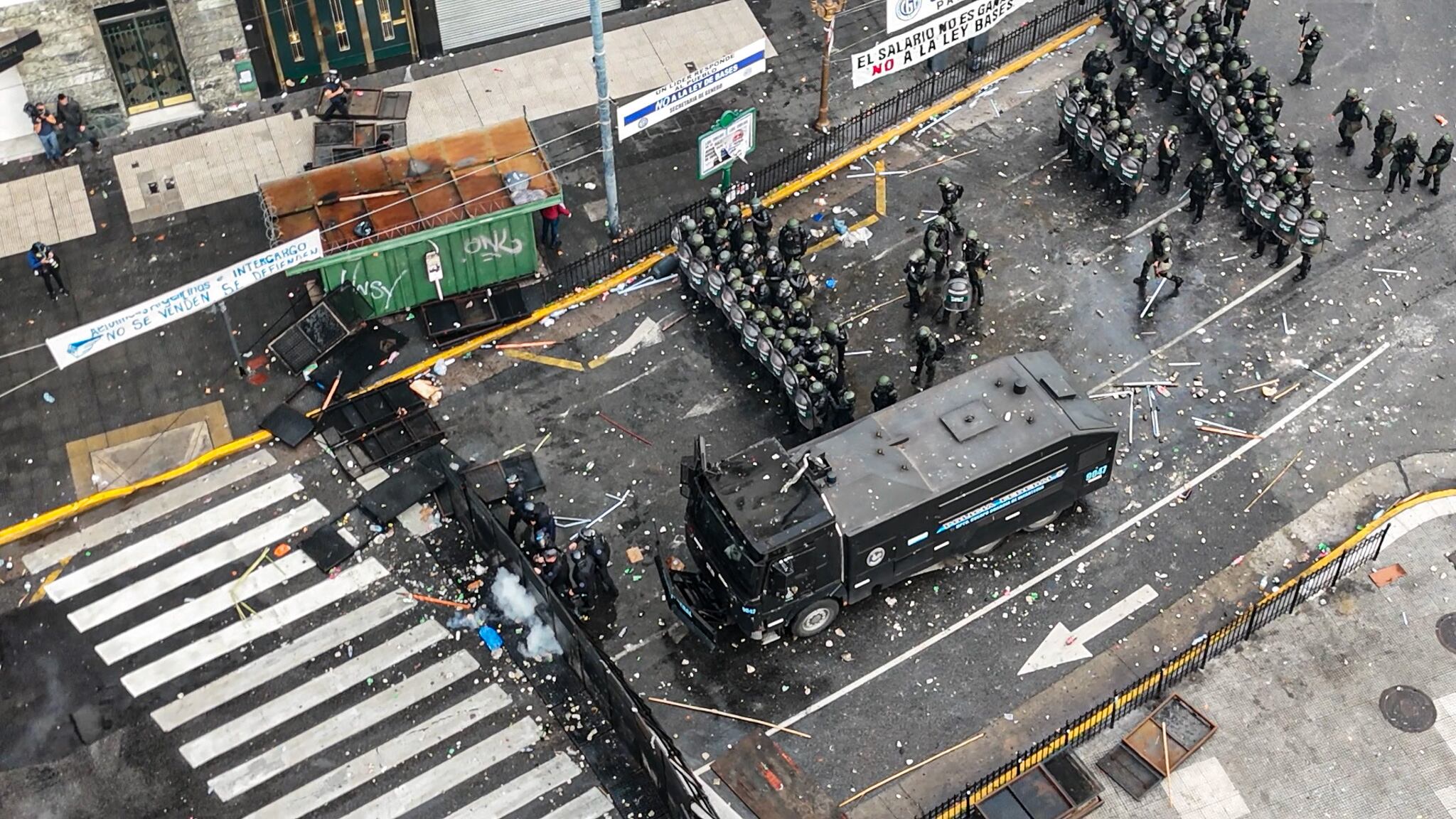 DRONE - Tensión en el congreso mientras se debate la ley bases en el senado