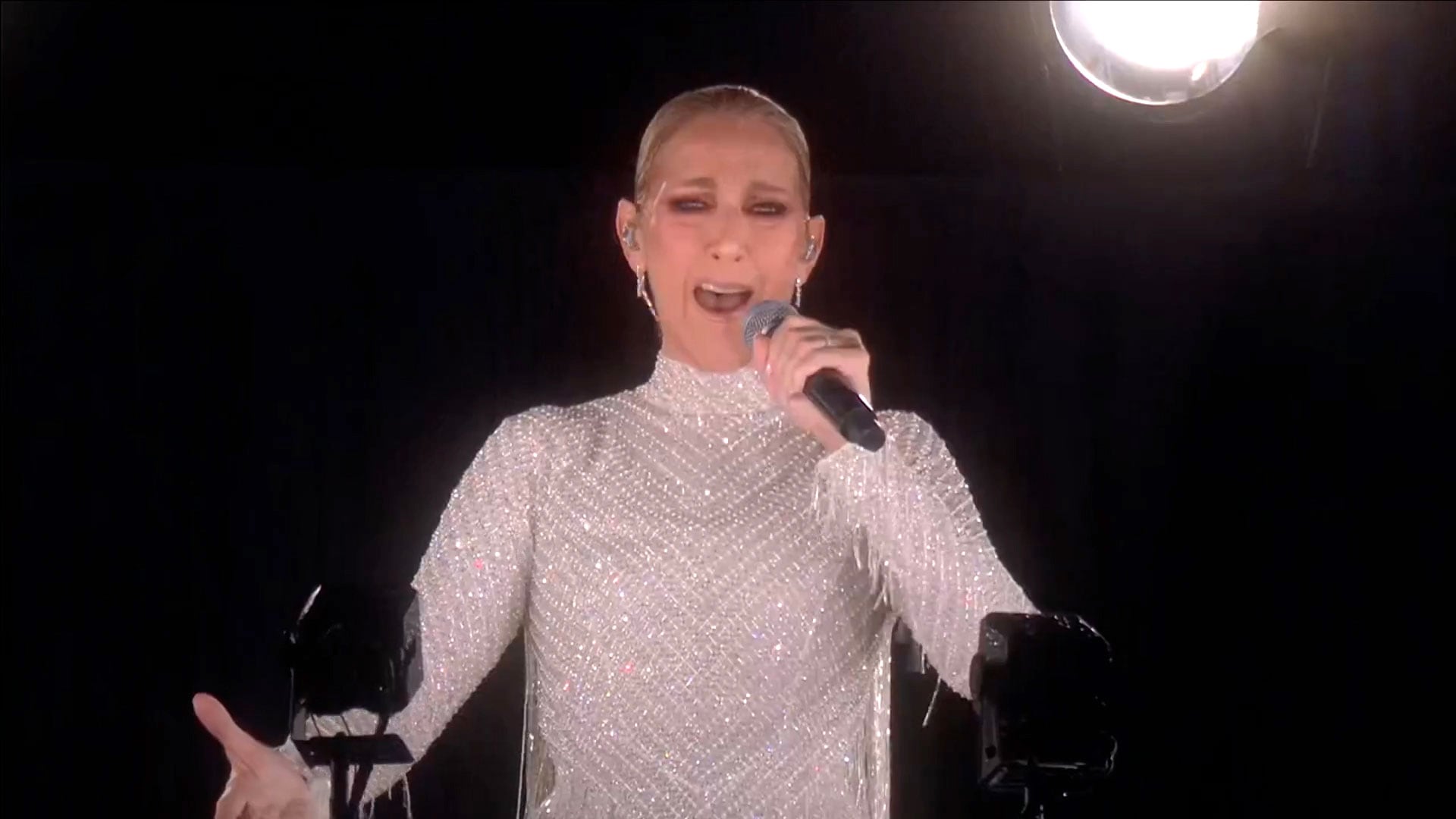 Céline Dion en la inauguración de los Juegos Olímpicos París 2024