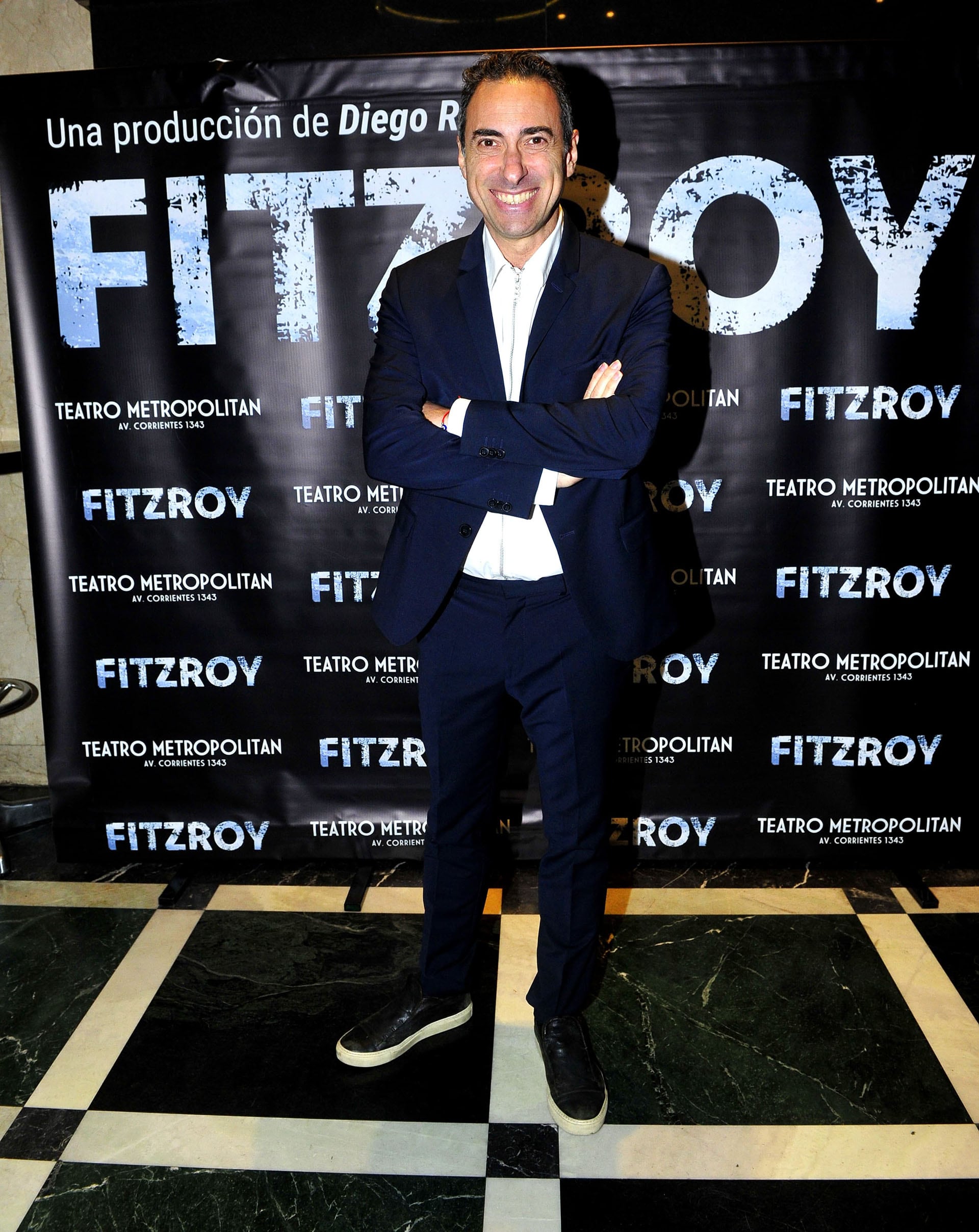 Los famosos celebraron el estreno de Fitz Roy, secretos de montaña en calle Corrientes