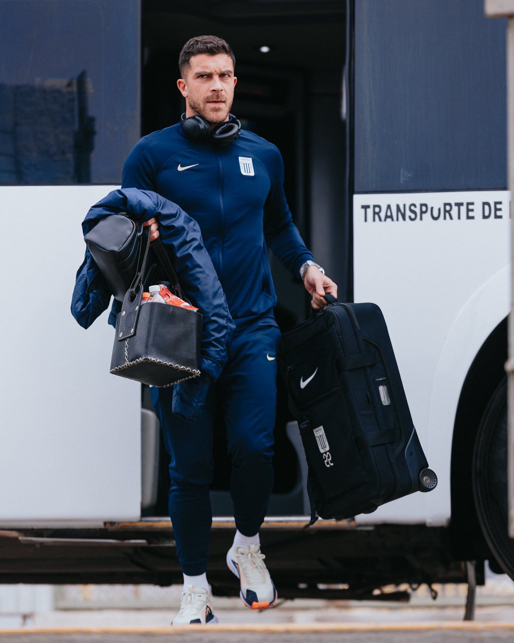 Jugadores Alianza Lima llegaron al estadio Miguel Grau del Callao.