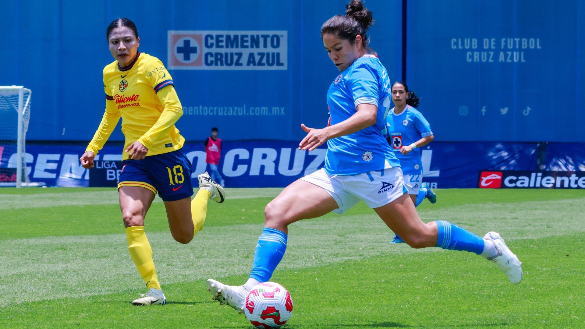 Cruz Azul Femenil derrota por primera vez a América en duelo oficial de la Liga MX Femenil