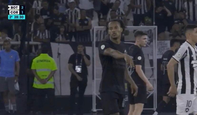 André Carrillo debutó con Corinthians en el Brasileirao.