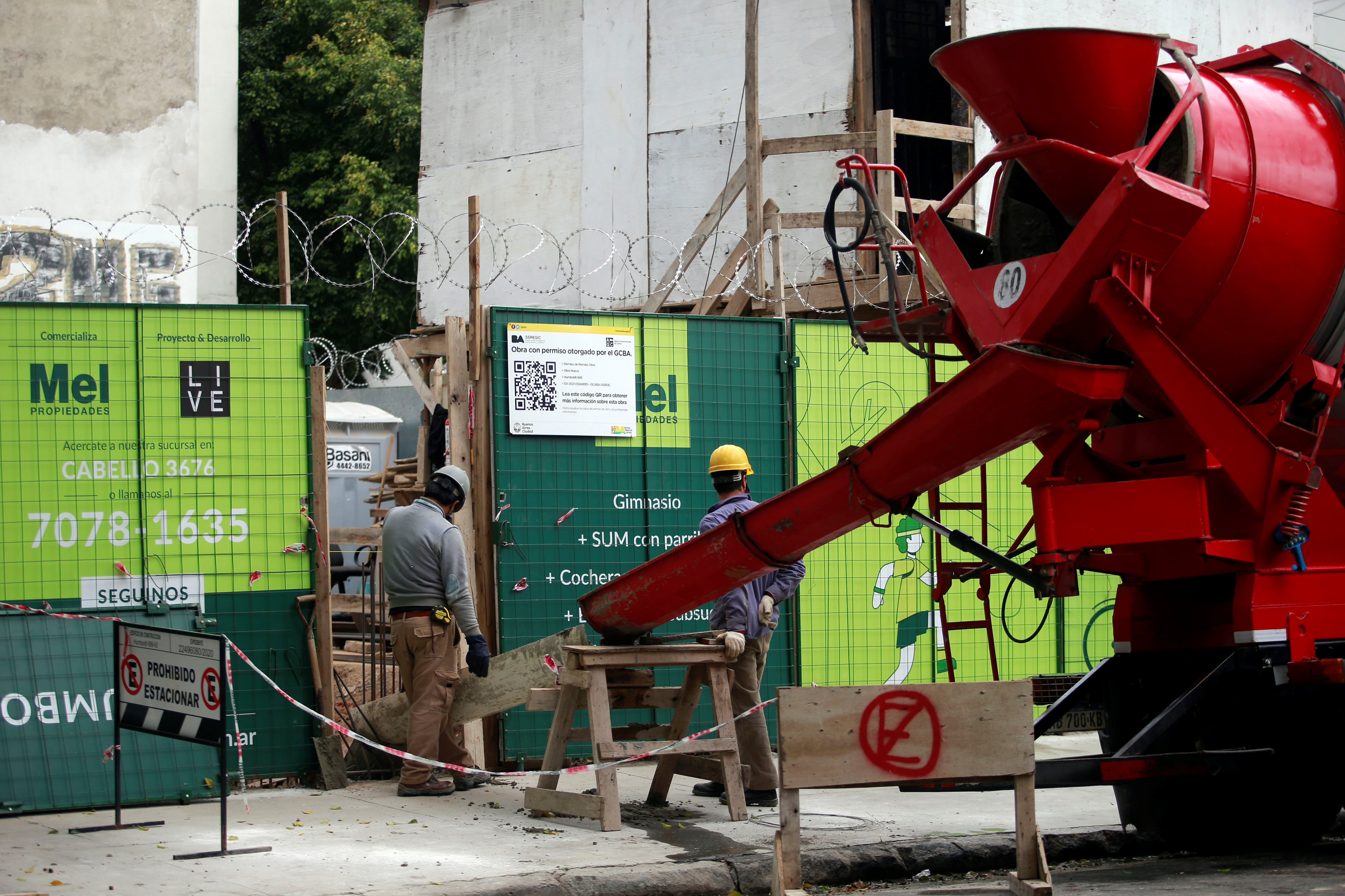 El desempleo afectó fuerte al sector de la construcción por el freno a la obra pública (EFE/Demian Estévez)
