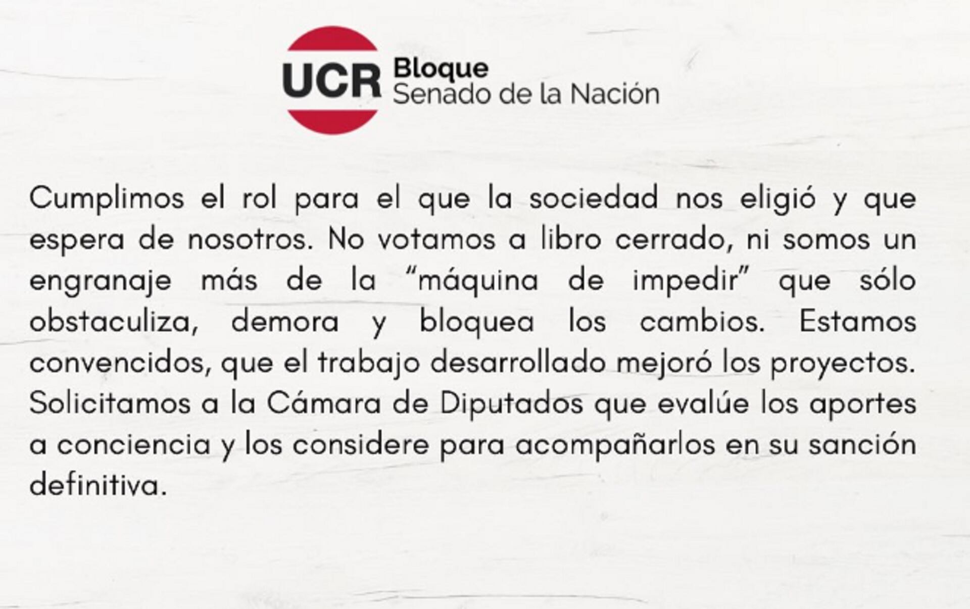 Comunicado de la UCR