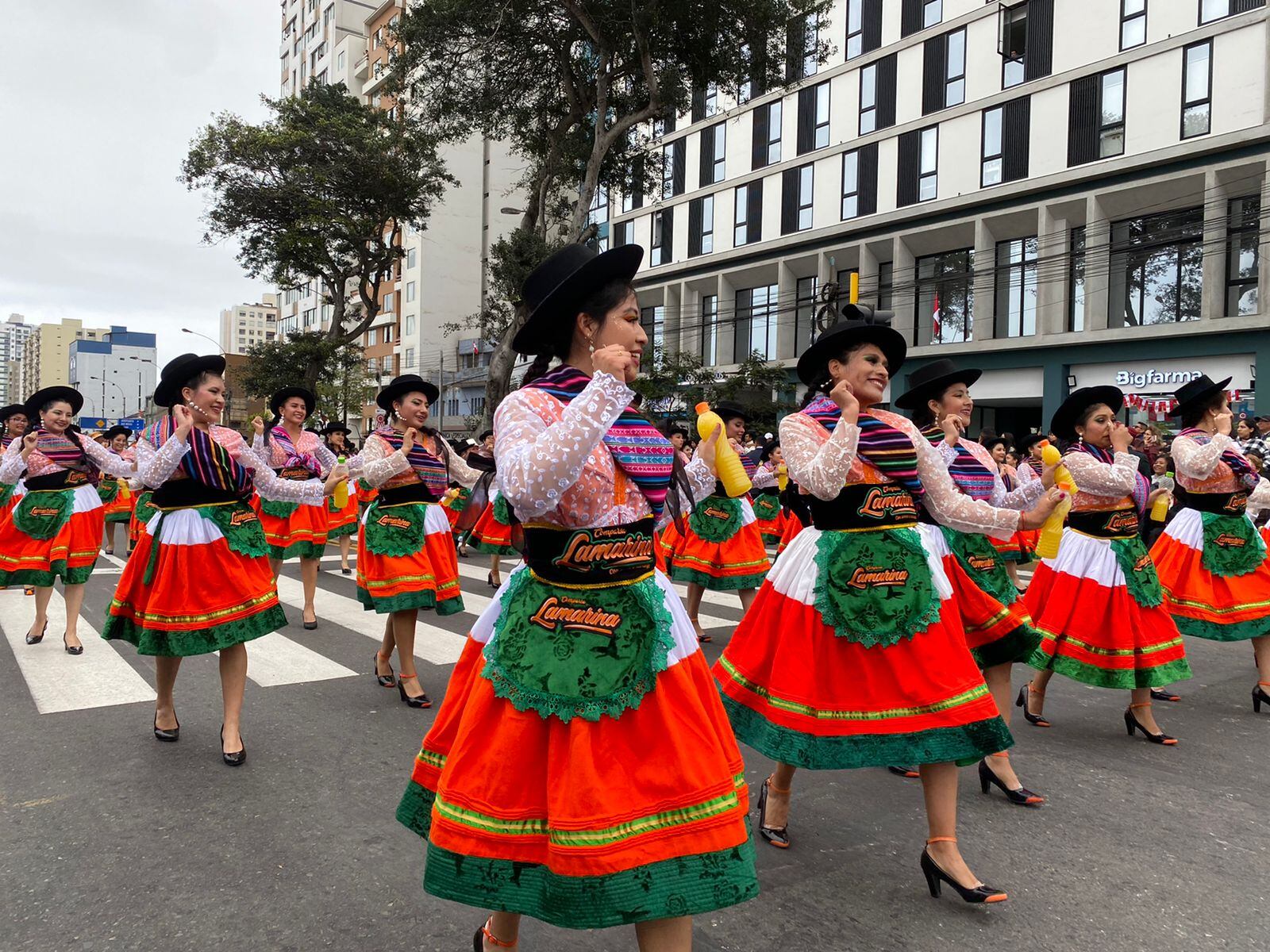 Gran desfile y Parada Militar en Perú por Fiestas Patrias | Infobae Perú / Clara Giraldo - Ricardo Mc Cubbin