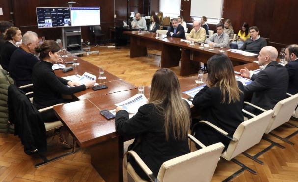 Ministerio de Salud reunión por dengue