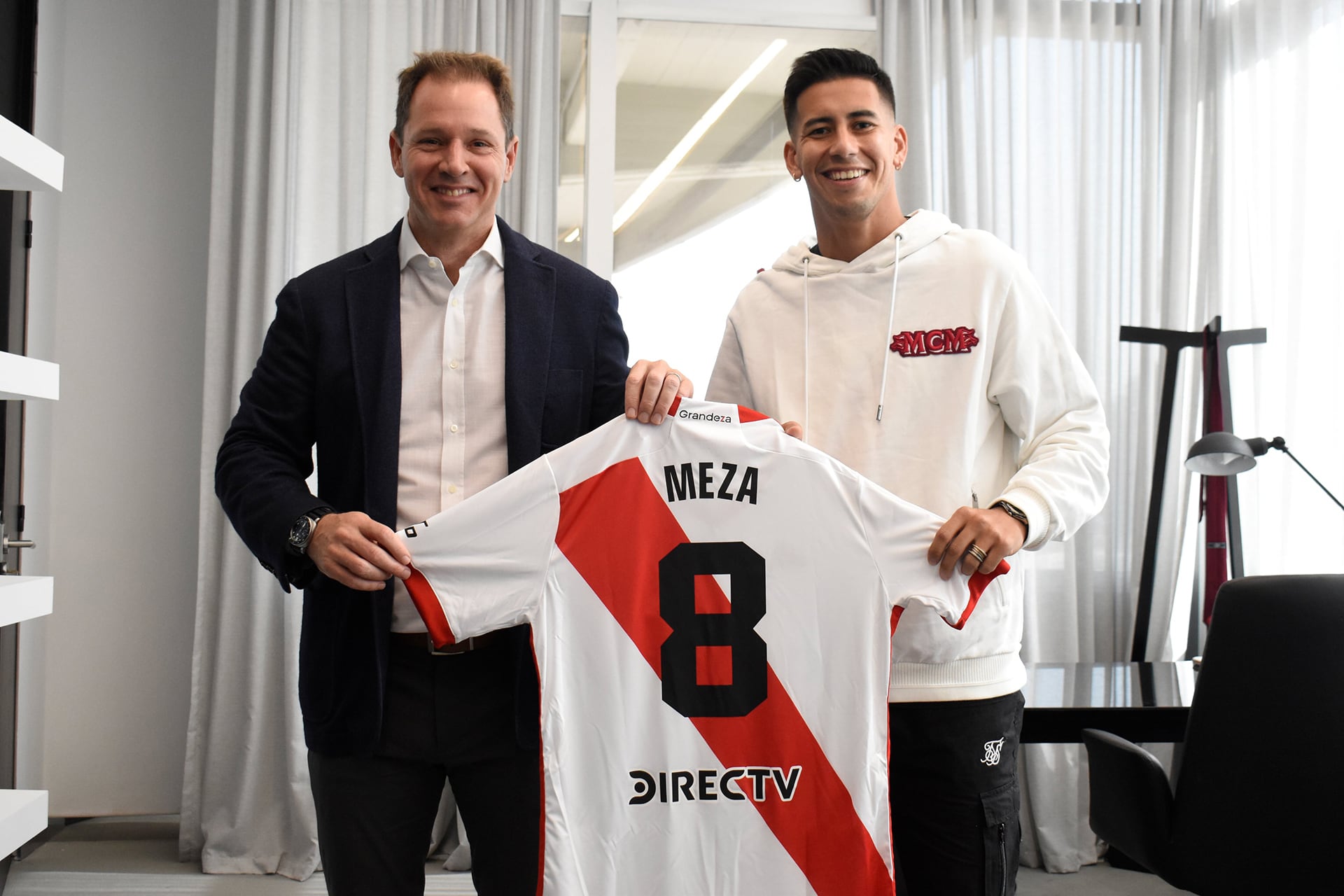 River presentó a Maximiliano Meza