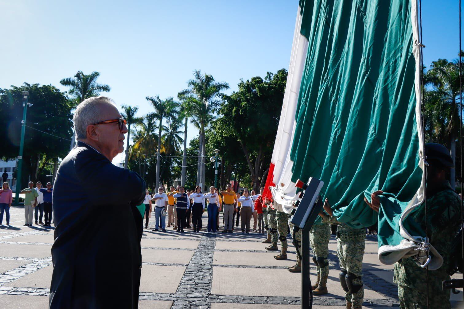 Rubén Rocha, izamiento