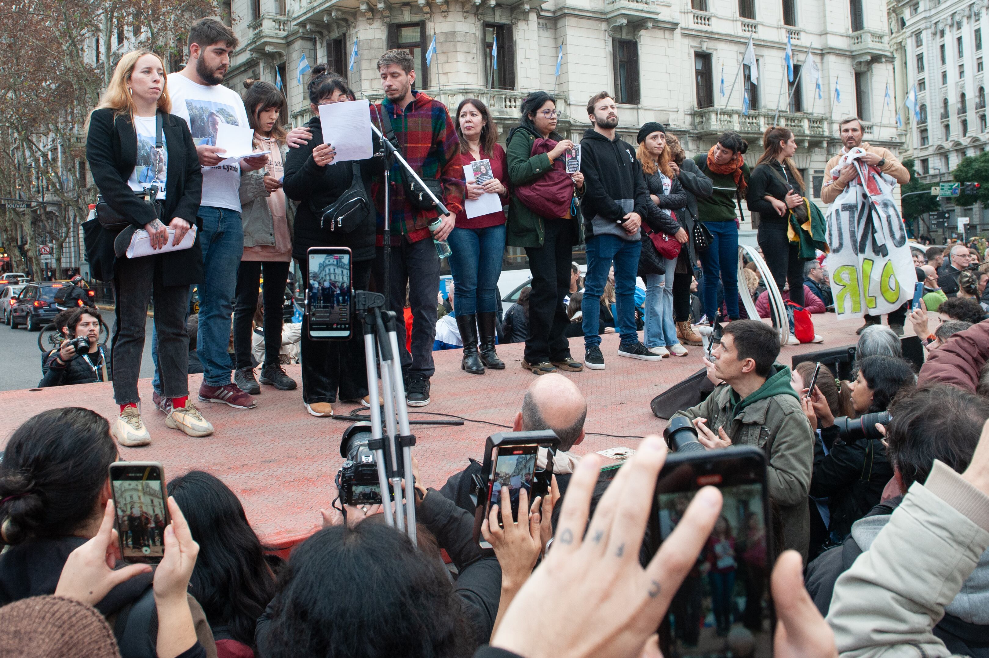 Manifestación por la liberación de los detenidos - Plaza de mayo - 18-06-2024